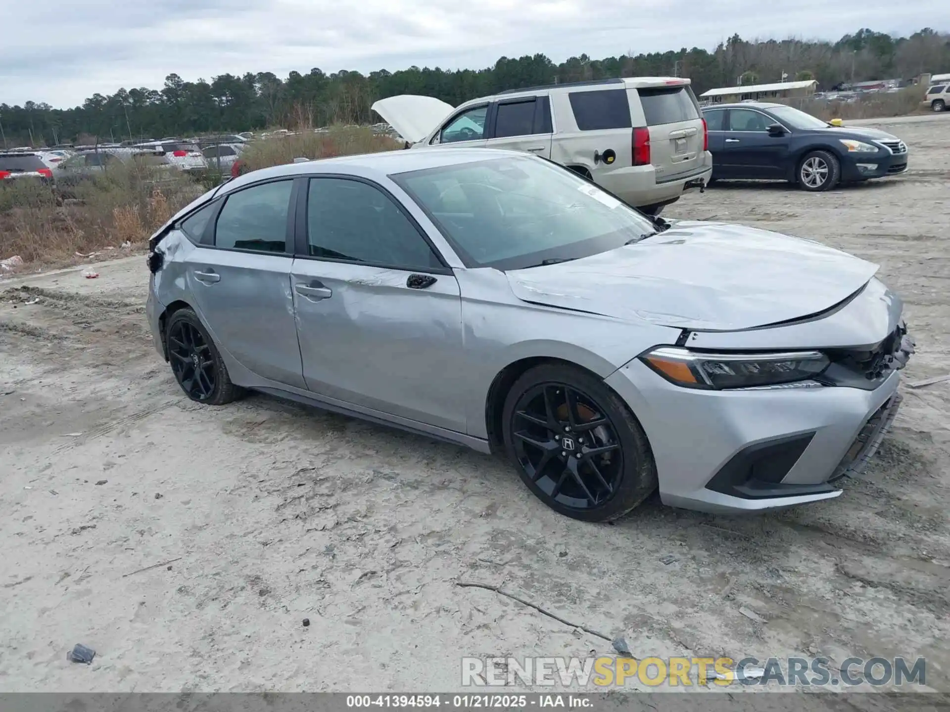 1 Photograph of a damaged car 19XFL2H89RE021425 HONDA CIVIC 2024