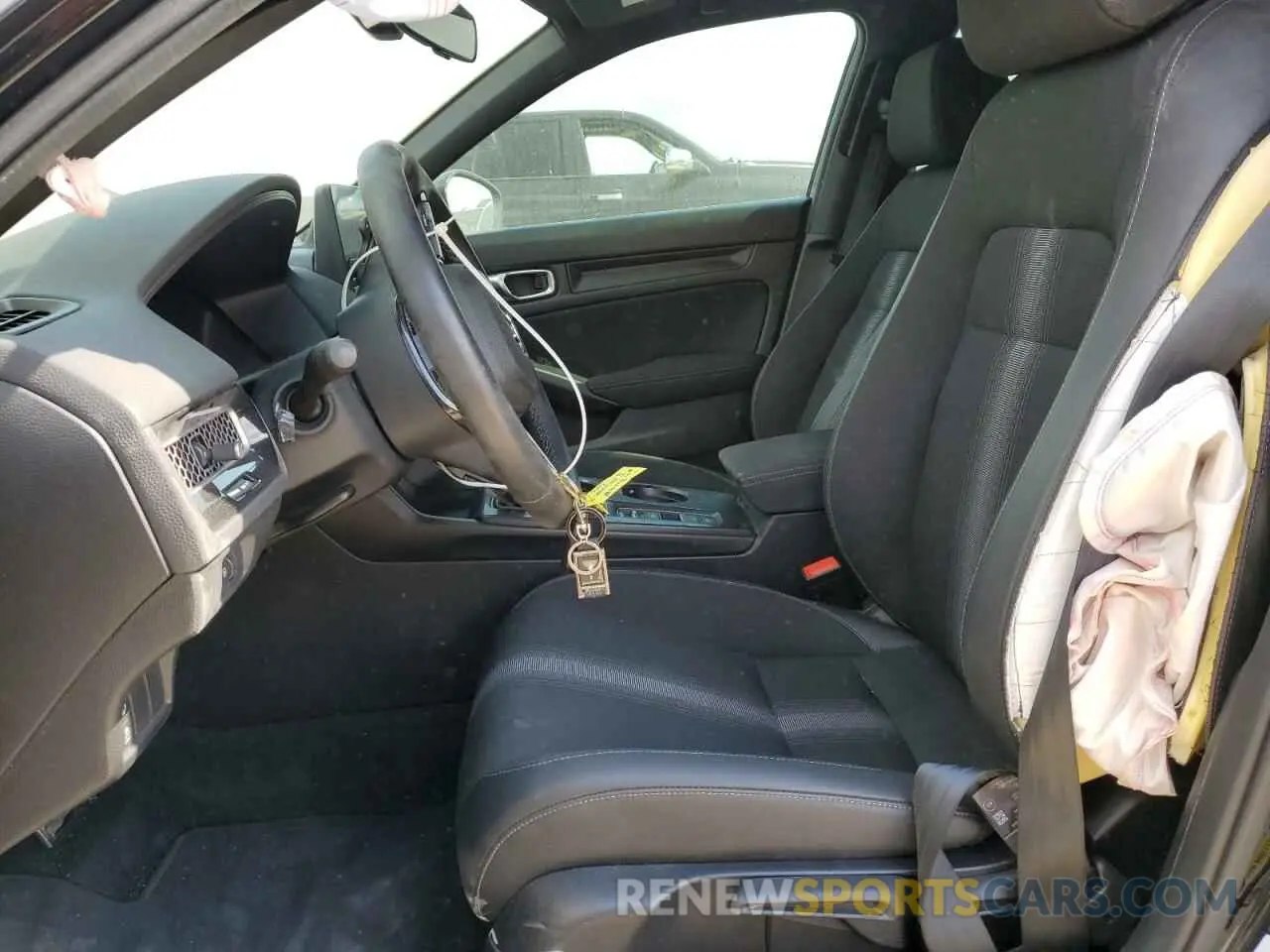 7 Photograph of a damaged car 19XFL2H89RE023949 HONDA CIVIC 2024