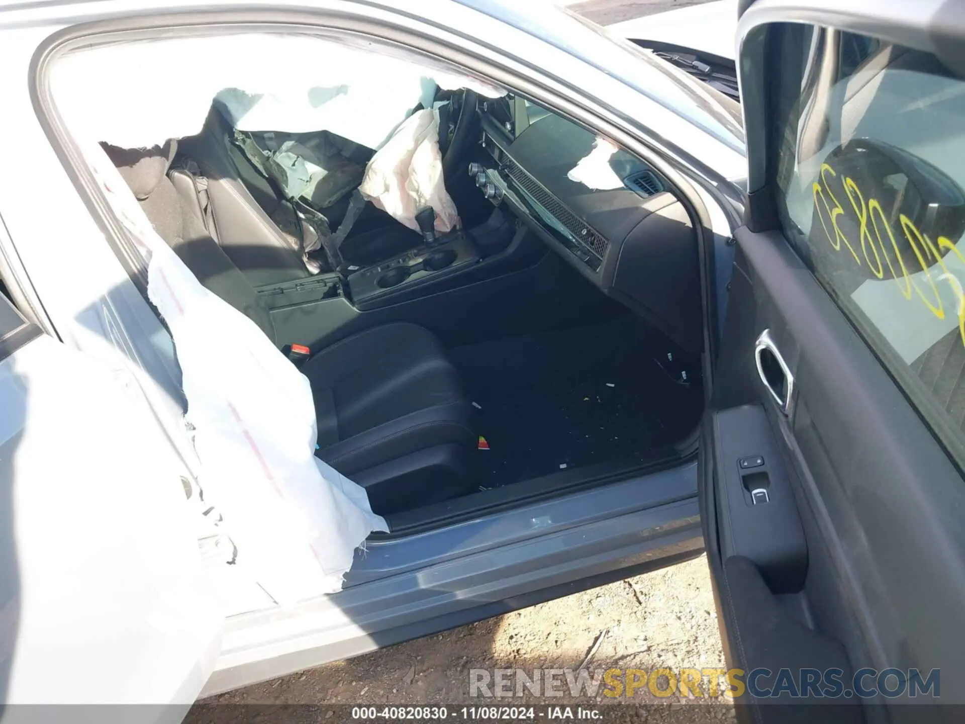 5 Photograph of a damaged car 19XFL2H89RE025541 HONDA CIVIC 2024