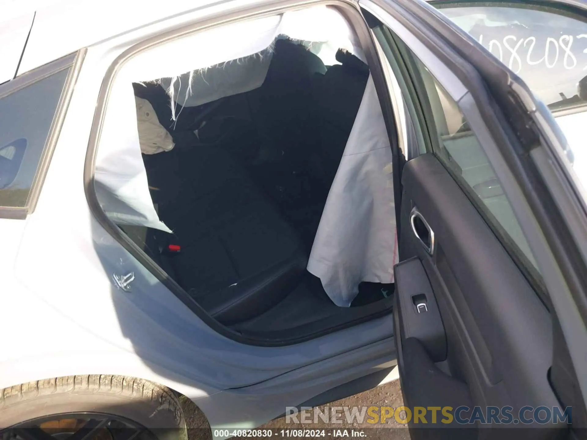 8 Photograph of a damaged car 19XFL2H89RE025541 HONDA CIVIC 2024