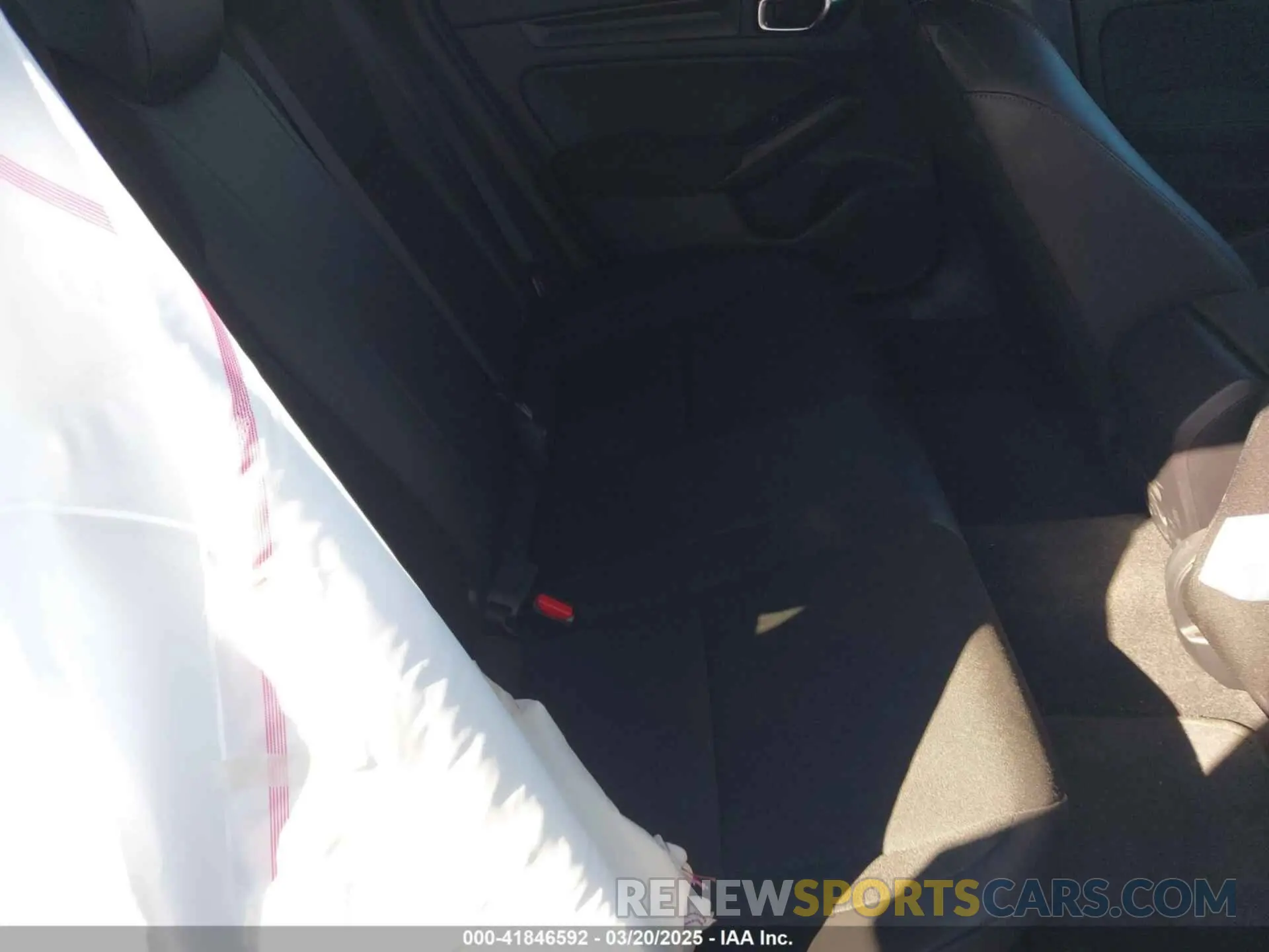 8 Photograph of a damaged car 19XFL2H89RE026690 HONDA CIVIC 2024