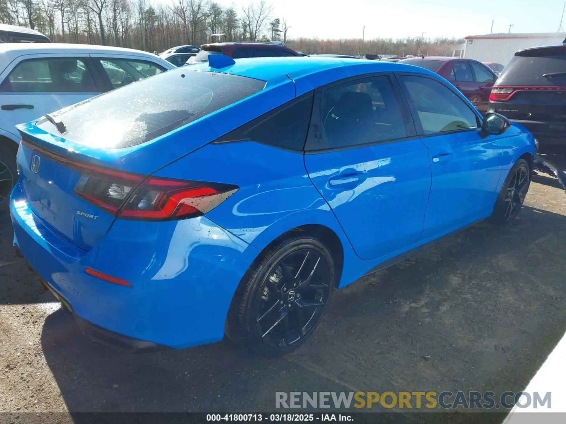4 Photograph of a damaged car 19XFL2H89RE042016 HONDA CIVIC 2024