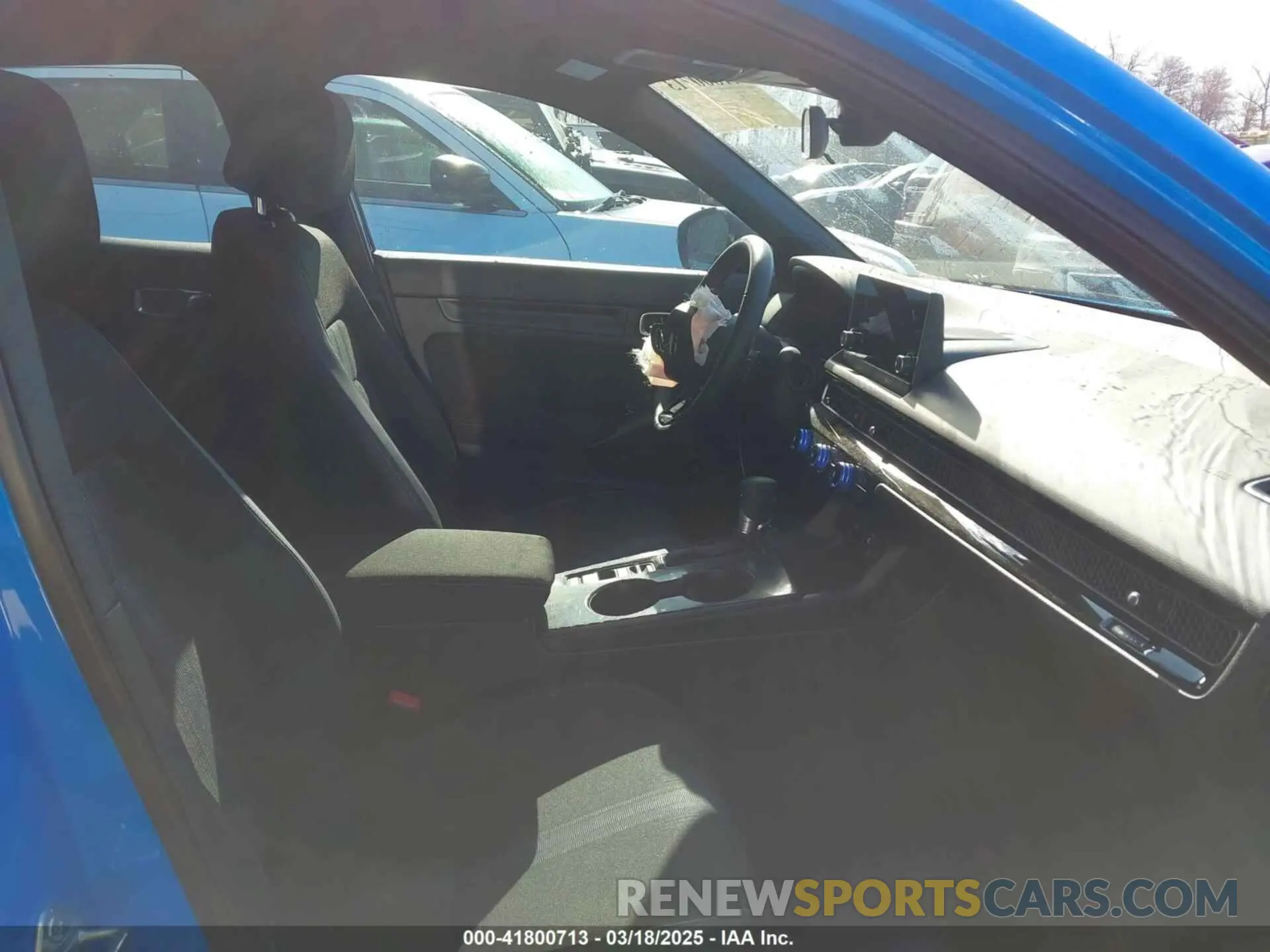 5 Photograph of a damaged car 19XFL2H89RE042016 HONDA CIVIC 2024