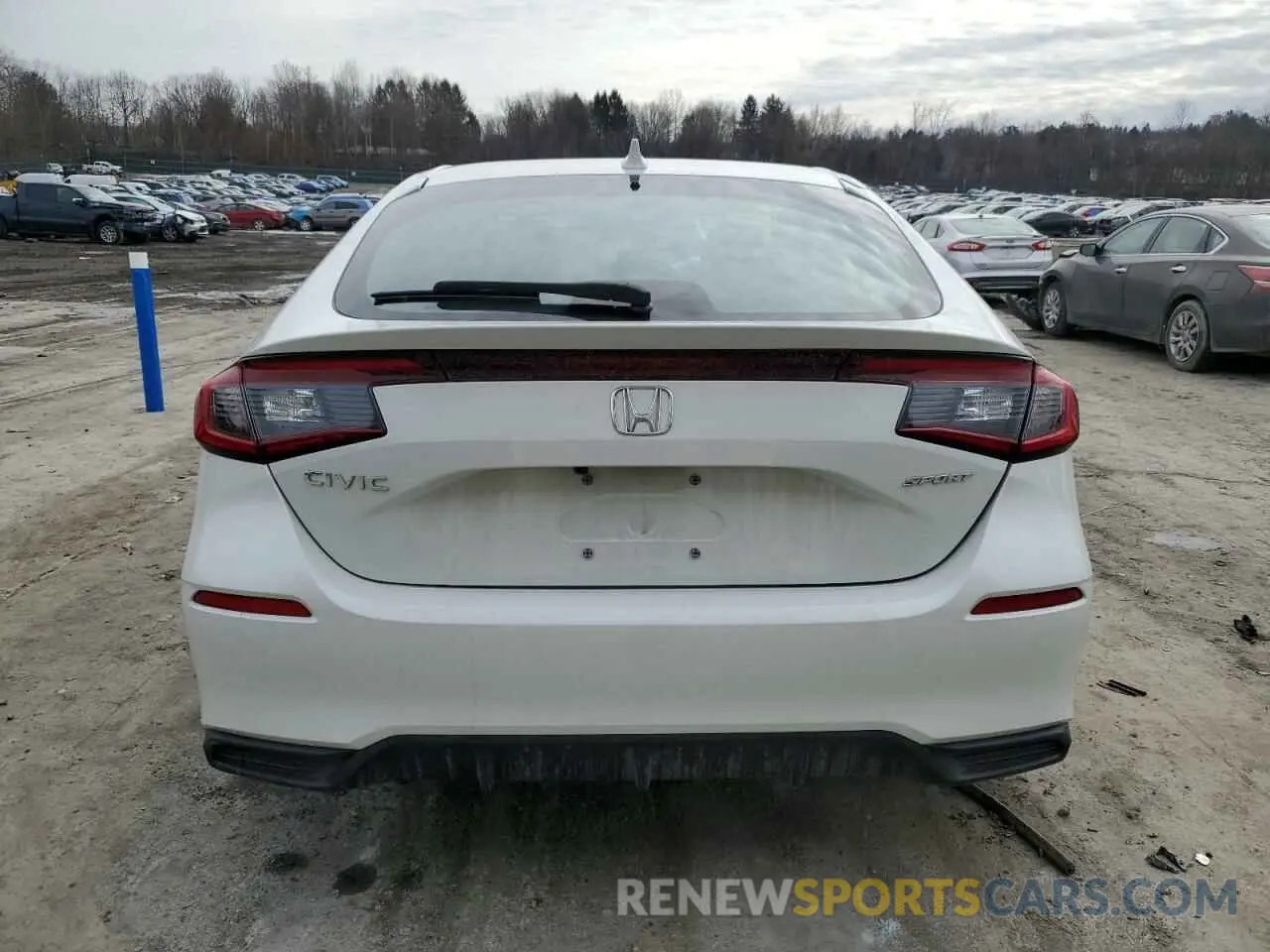 6 Photograph of a damaged car 19XFL2H8XRE000499 HONDA CIVIC 2024