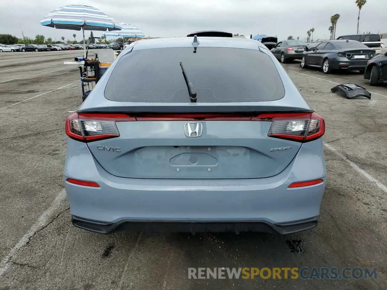 6 Photograph of a damaged car 19XFL2H8XRE016072 HONDA CIVIC 2024