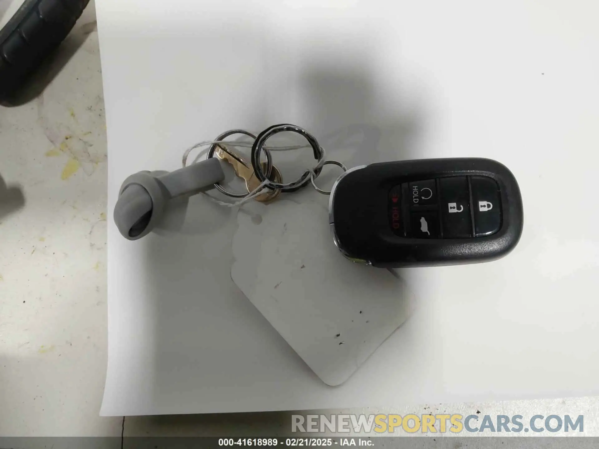 11 Photograph of a damaged car 19XFL2H8XRE028139 HONDA CIVIC 2024