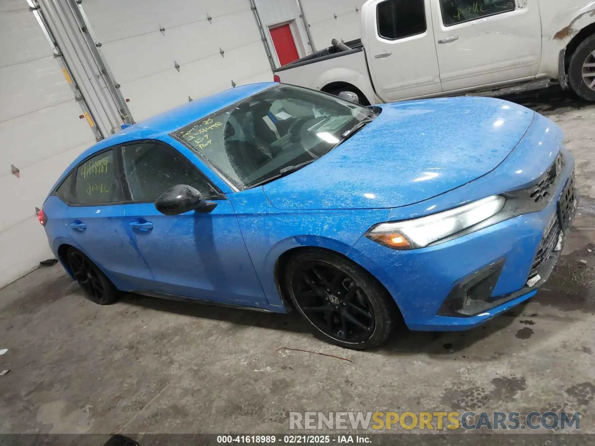 13 Photograph of a damaged car 19XFL2H8XRE028139 HONDA CIVIC 2024