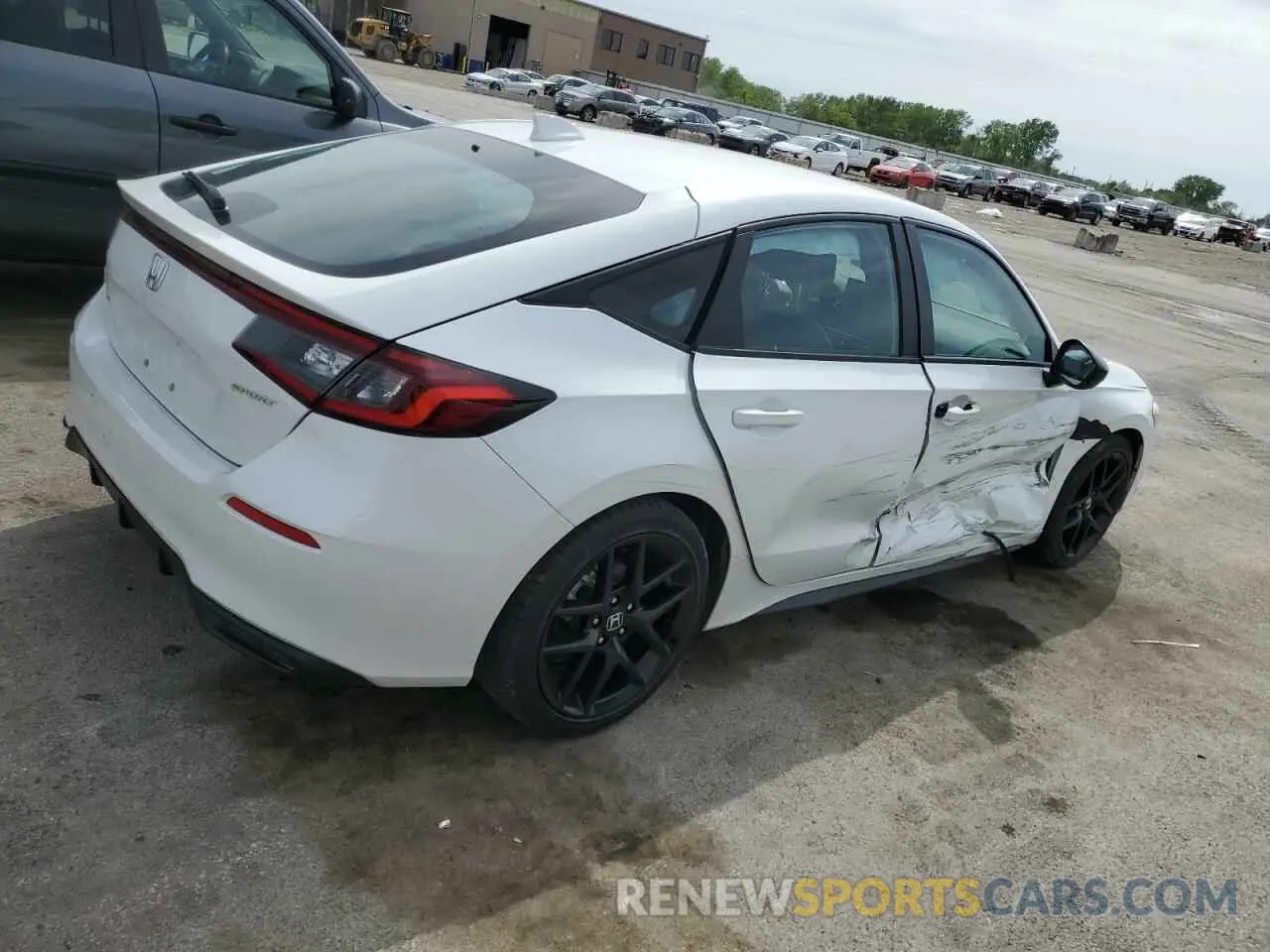 3 Photograph of a damaged car 19XFL2H8XRE030439 HONDA CIVIC 2024