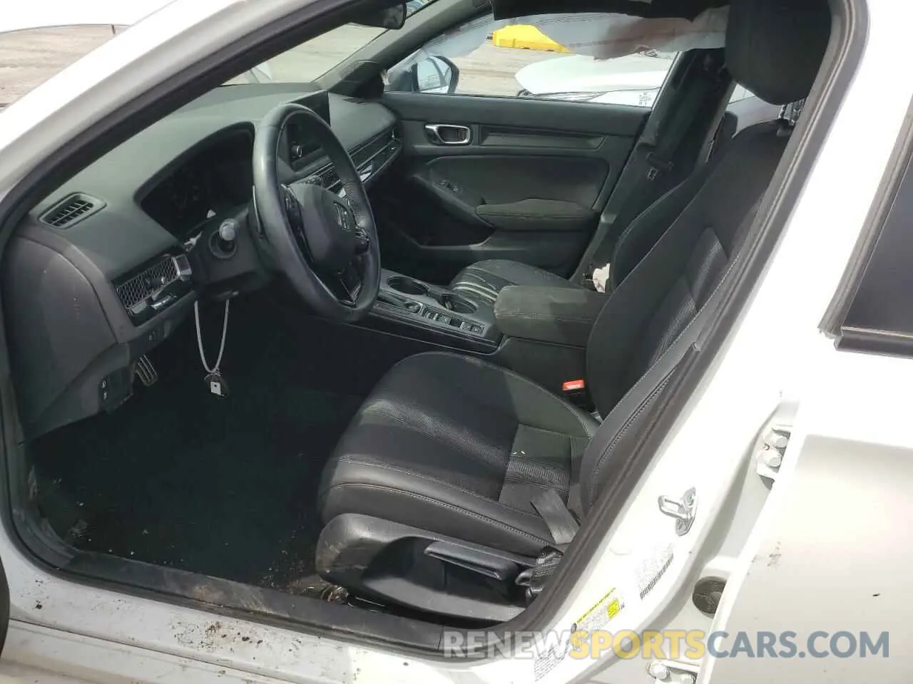 7 Photograph of a damaged car 19XFL2H8XRE030439 HONDA CIVIC 2024