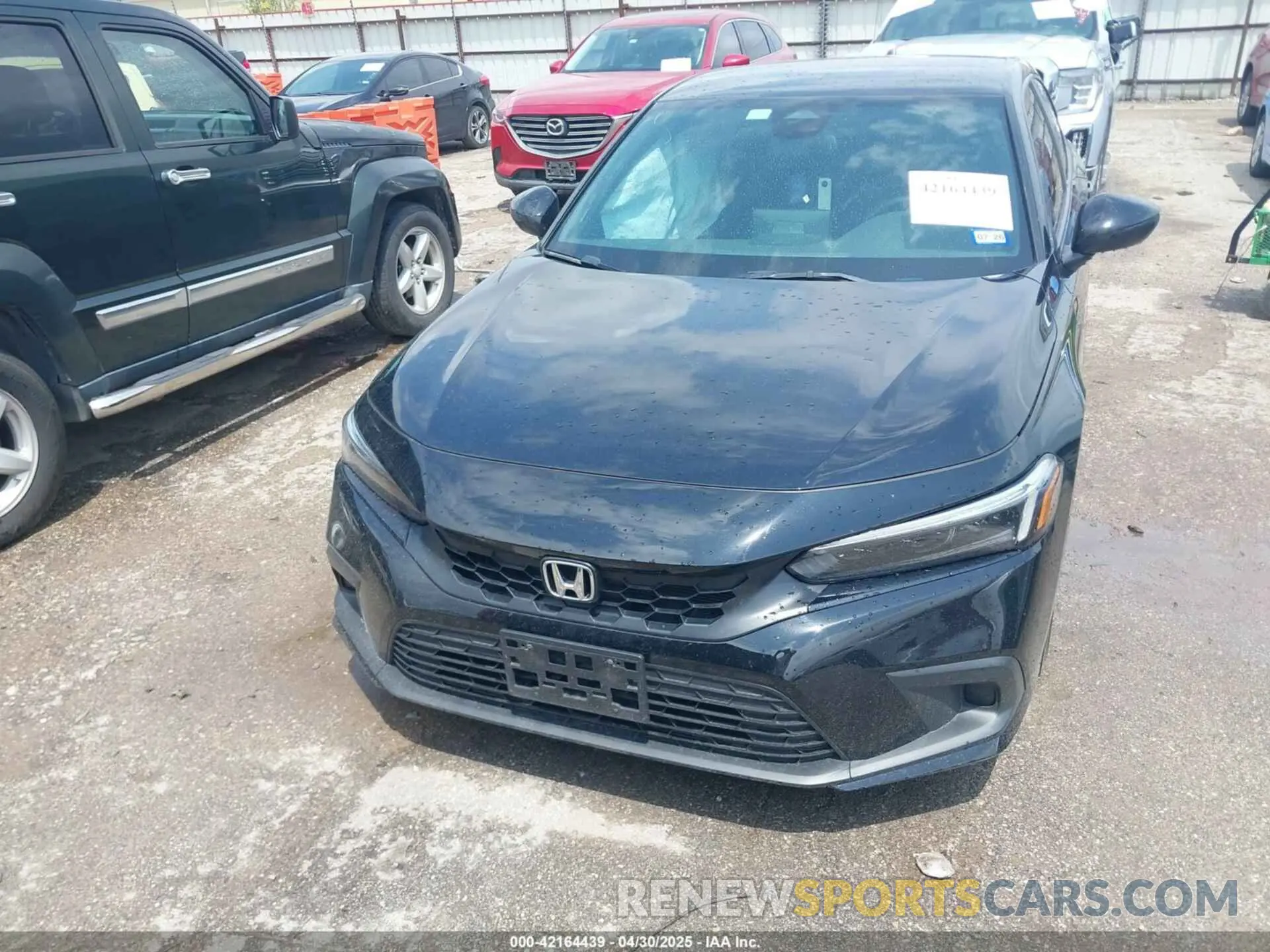 12 Photograph of a damaged car 19XFL2H8XRE034281 HONDA CIVIC 2024