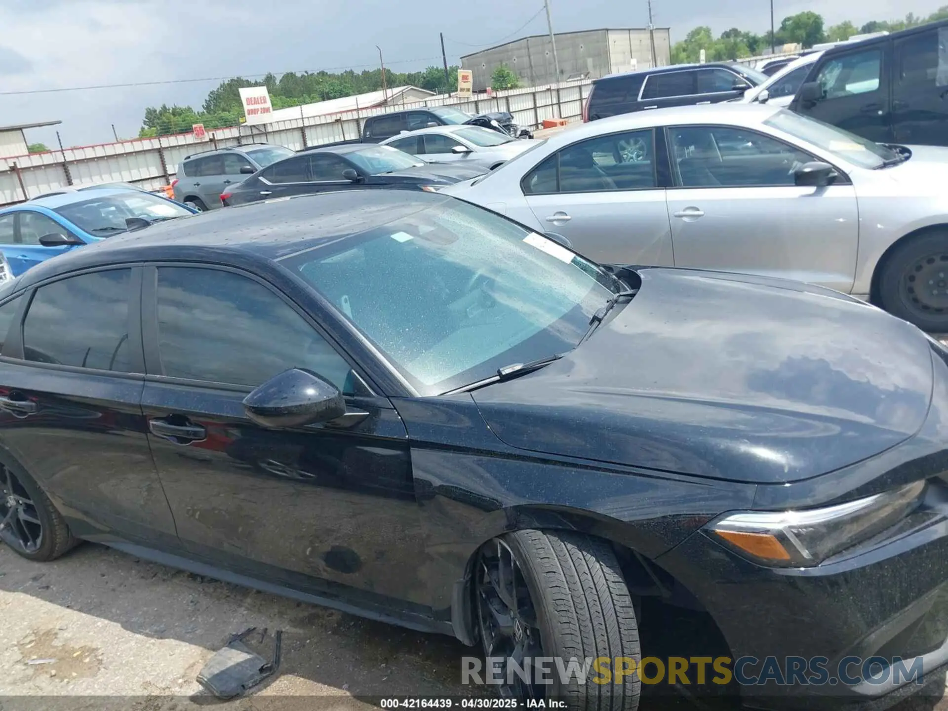 13 Photograph of a damaged car 19XFL2H8XRE034281 HONDA CIVIC 2024