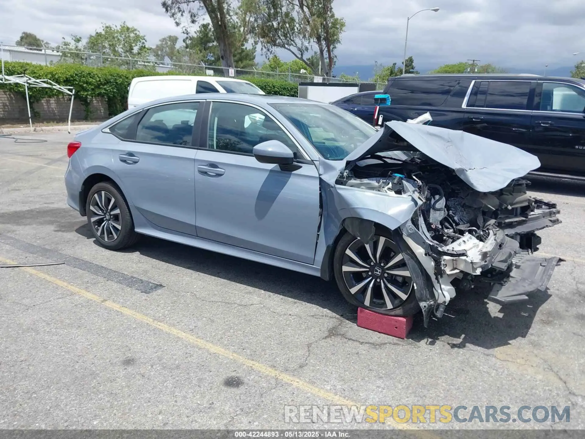 1 Photograph of a damaged car 2HGFE1F70RH316658 HONDA CIVIC 2024