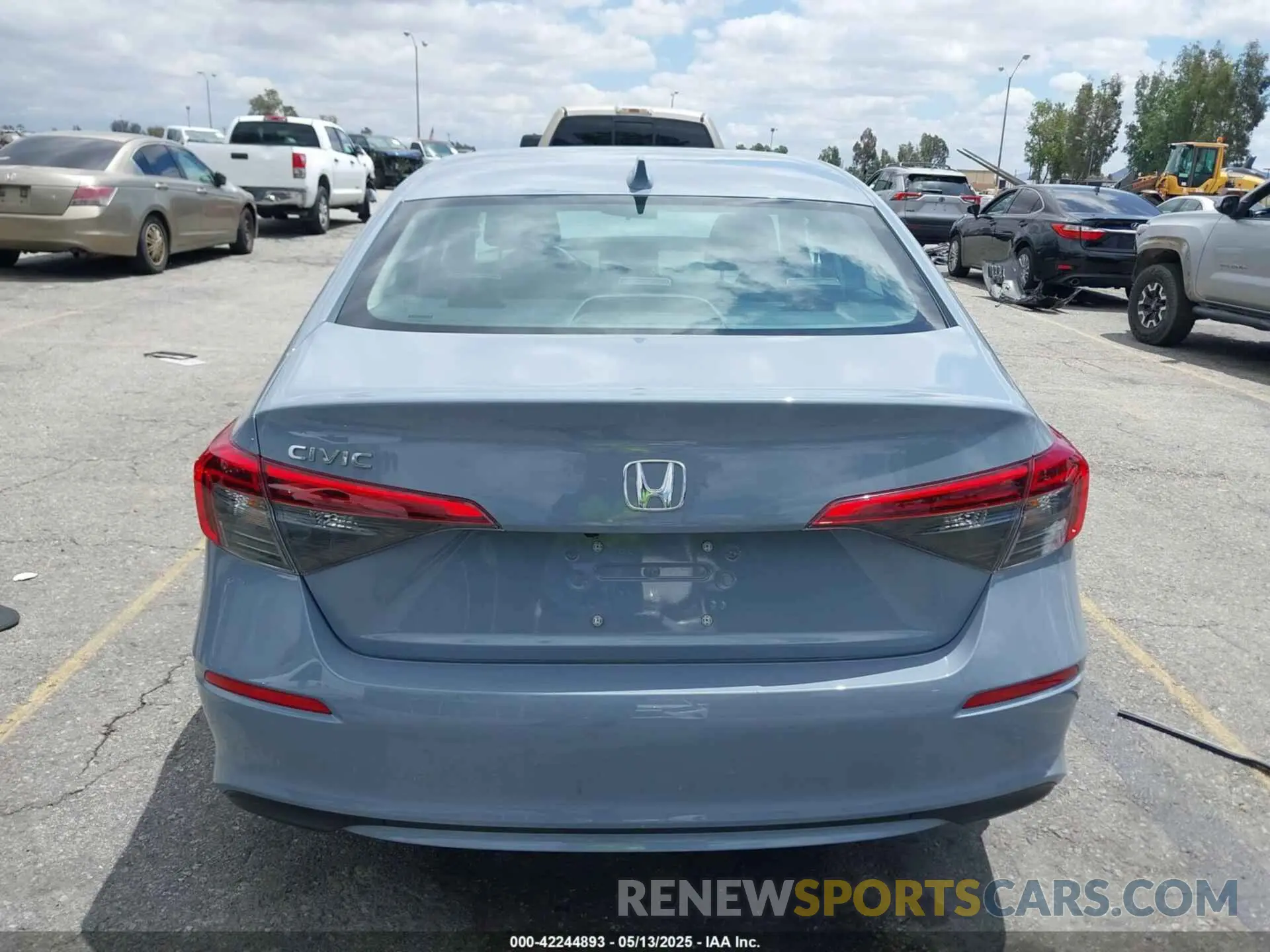17 Photograph of a damaged car 2HGFE1F70RH316658 HONDA CIVIC 2024