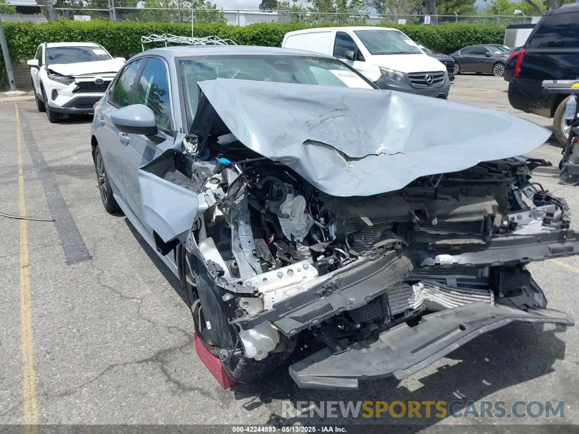 6 Photograph of a damaged car 2HGFE1F70RH316658 HONDA CIVIC 2024