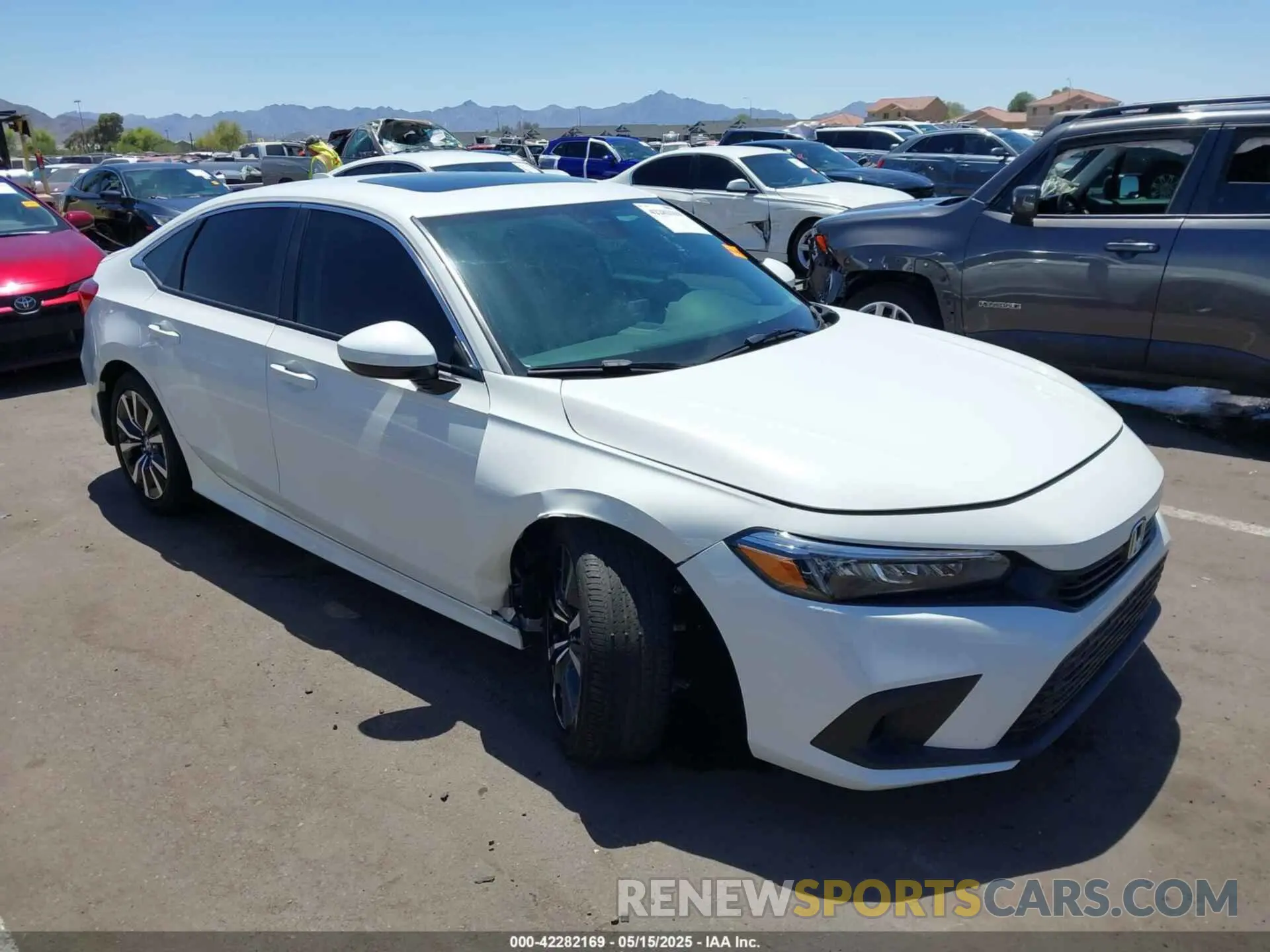 1 Photograph of a damaged car 2HGFE1F70RH320192 HONDA CIVIC 2024