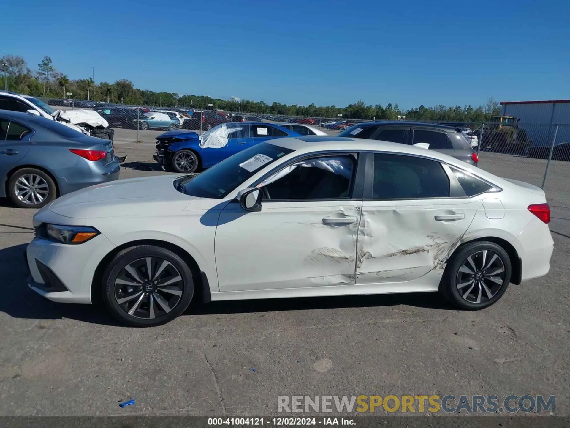 14 Photograph of a damaged car 2HGFE1F70RH326686 HONDA CIVIC 2024