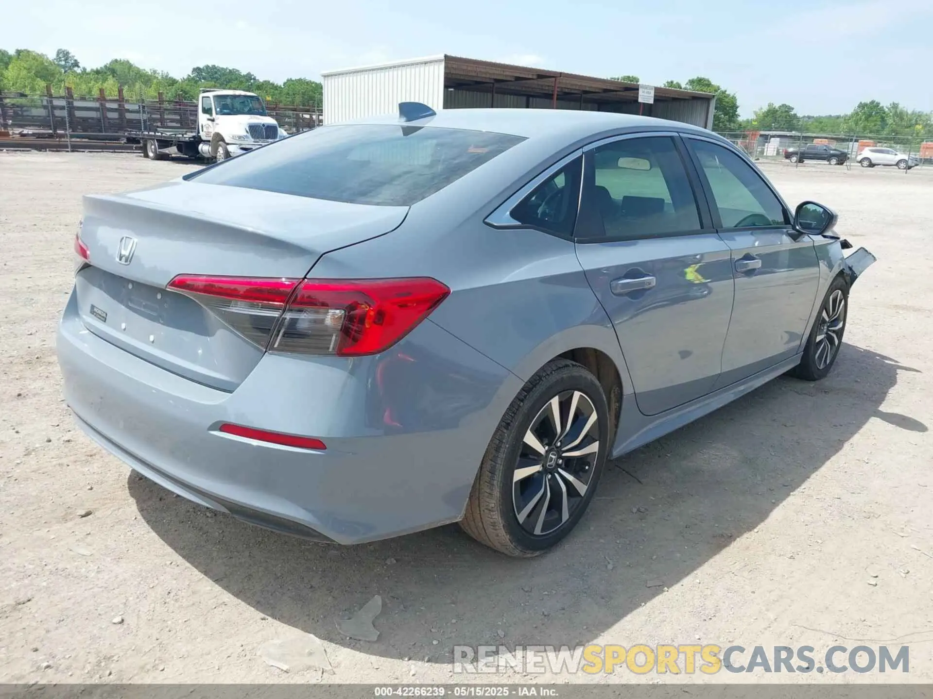 4 Photograph of a damaged car 2HGFE1F70RH337980 HONDA CIVIC 2024