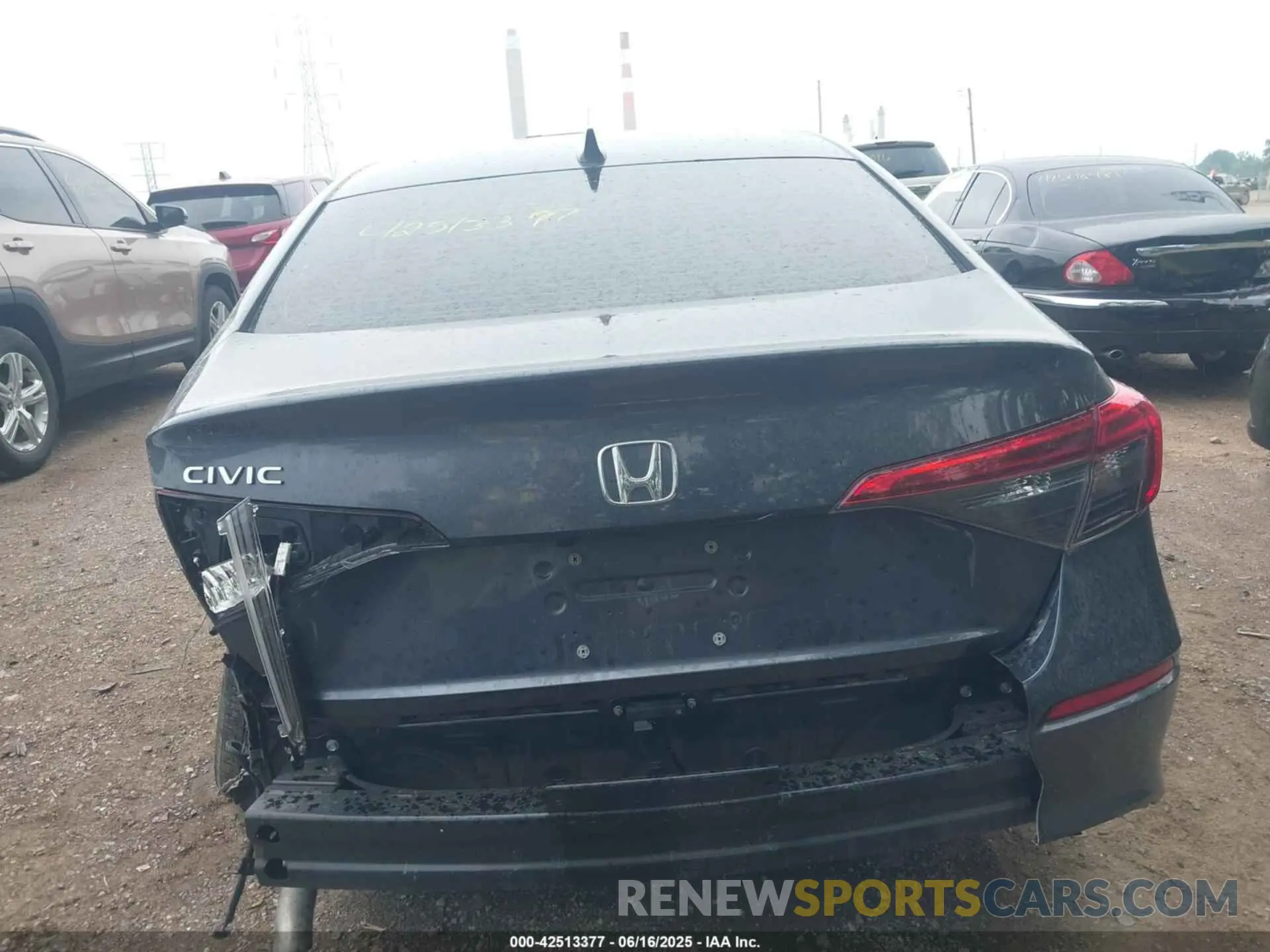 17 Photograph of a damaged car 2HGFE1F71RH303773 HONDA CIVIC 2024