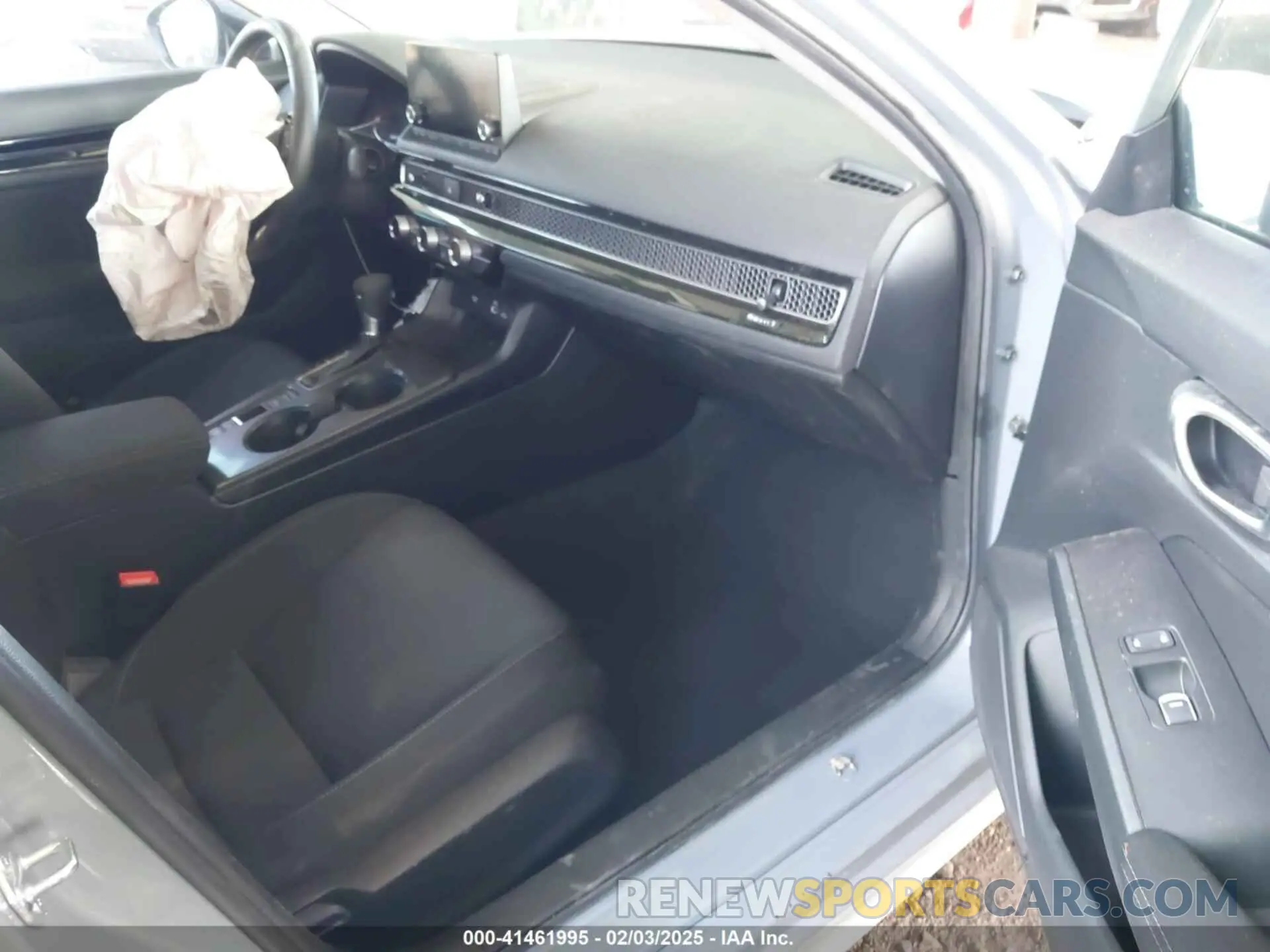 5 Photograph of a damaged car 2HGFE1F71RH311677 HONDA CIVIC 2024