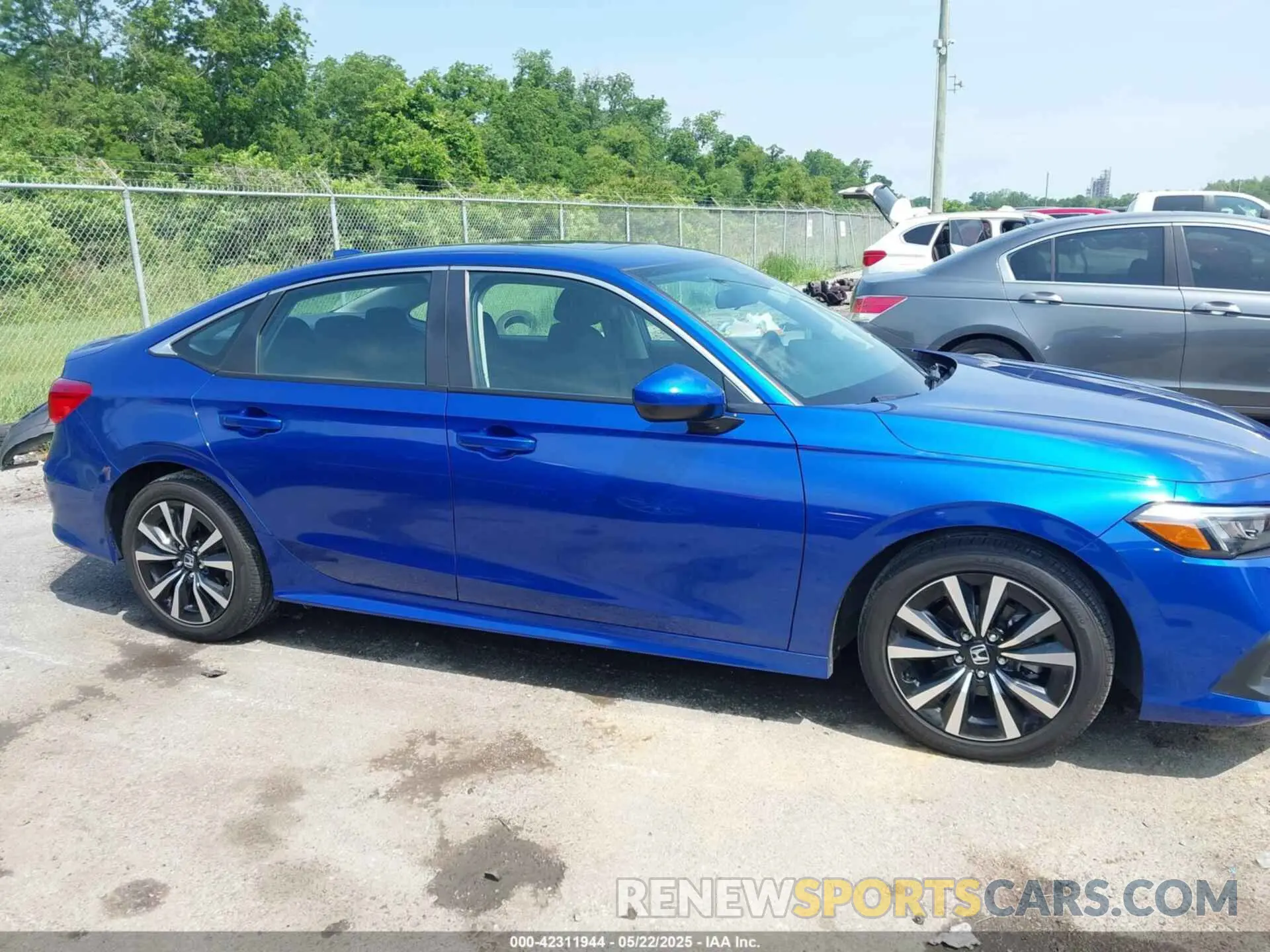 13 Photograph of a damaged car 2HGFE1F71RH338572 HONDA CIVIC 2024