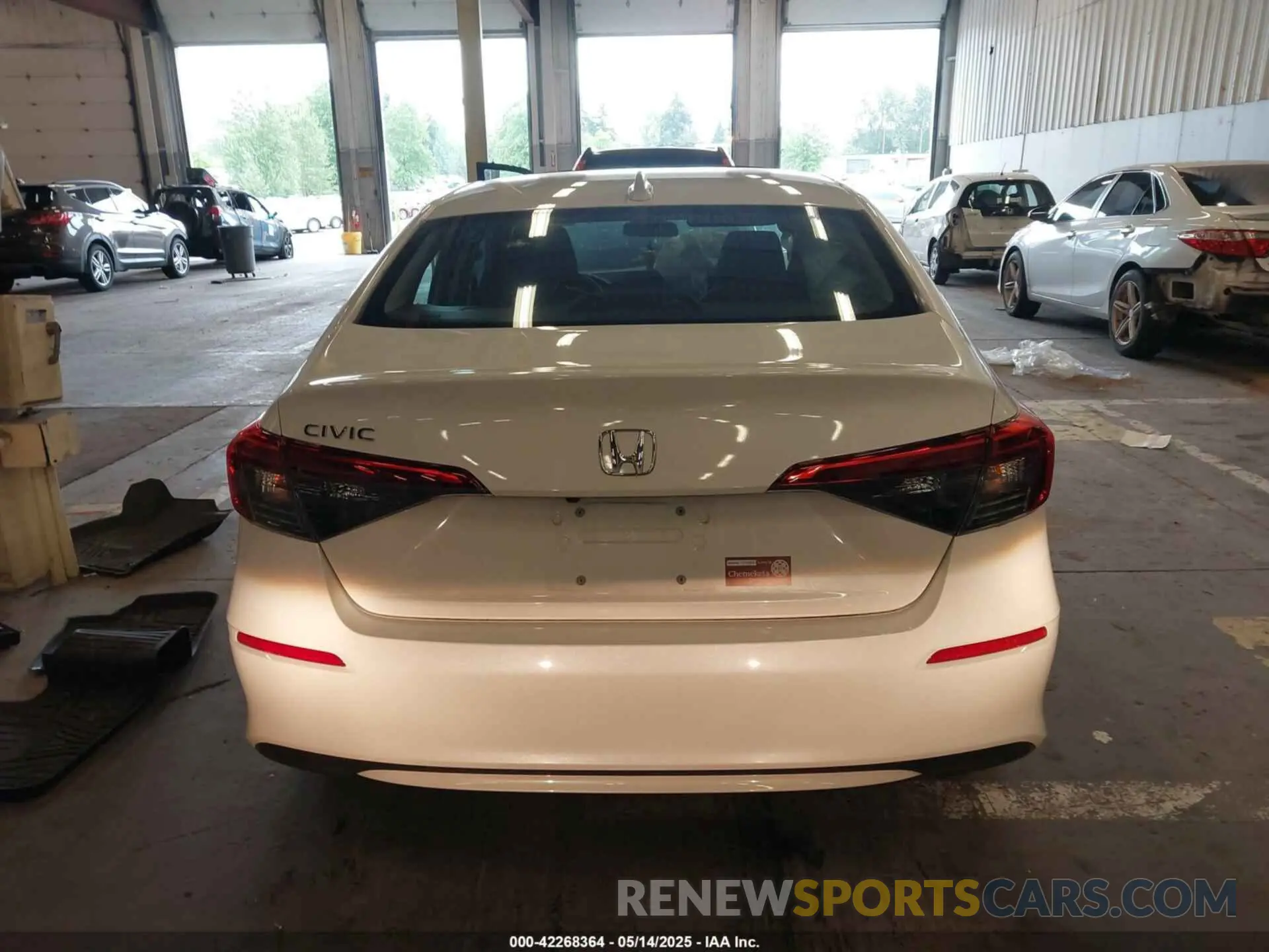 15 Photograph of a damaged car 2HGFE1F72RH312787 HONDA CIVIC 2024