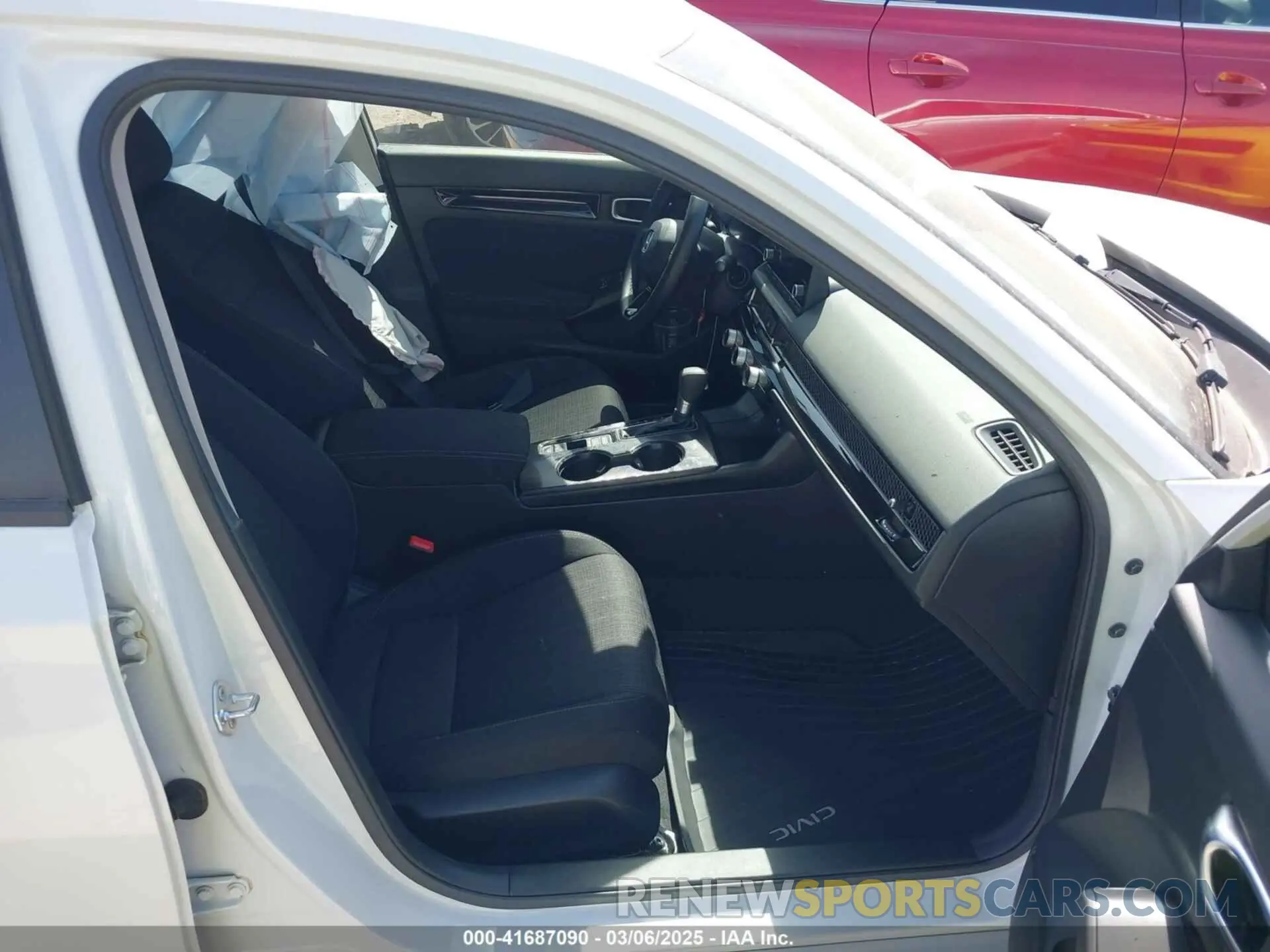 5 Photograph of a damaged car 2HGFE1F74RH335262 HONDA CIVIC 2024