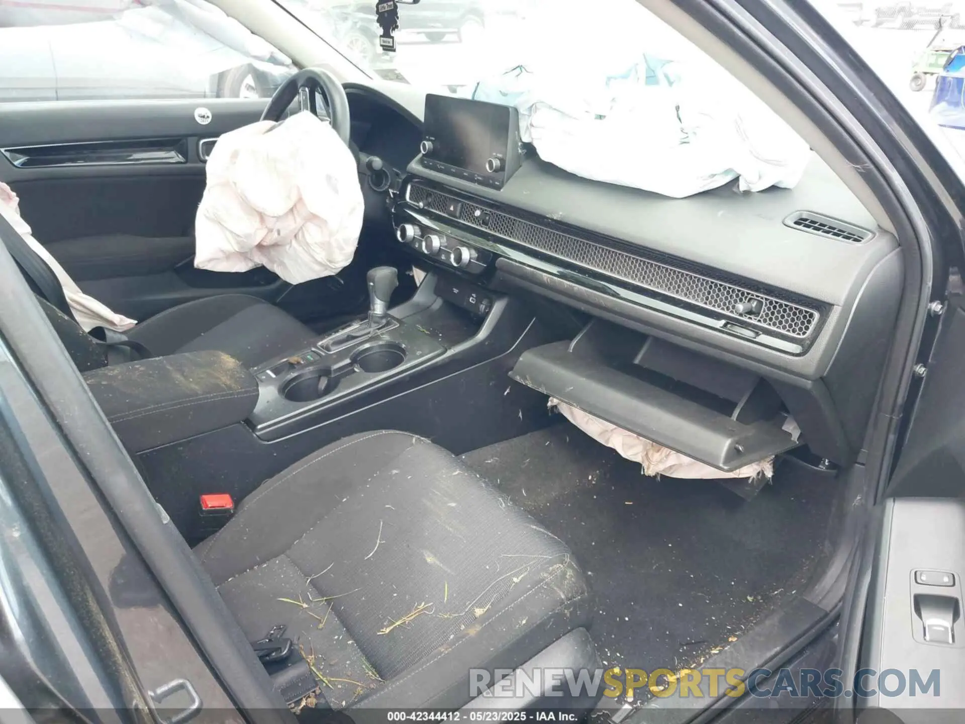 5 Photograph of a damaged car 2HGFE1F75RH332855 HONDA CIVIC 2024
