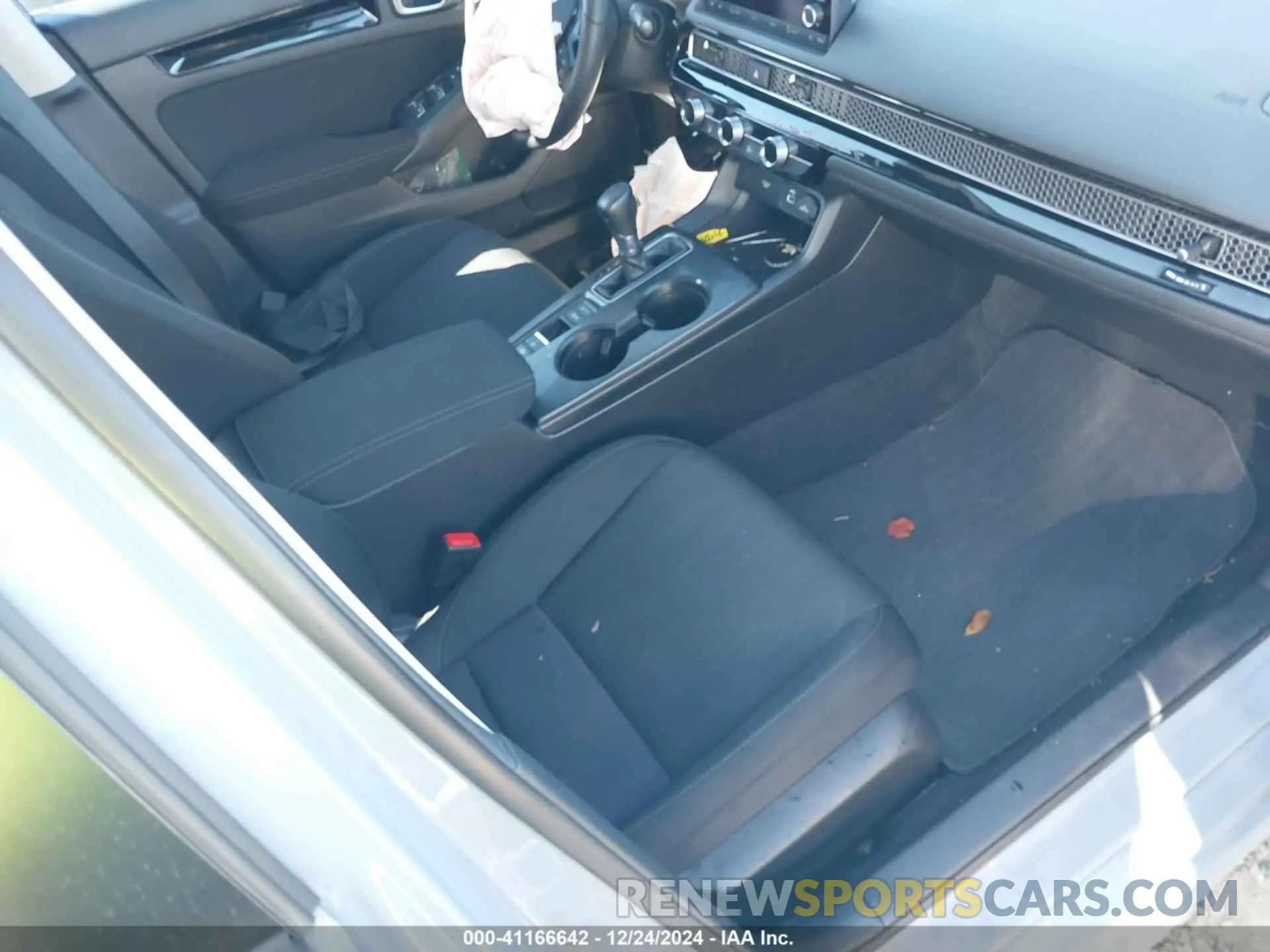 5 Photograph of a damaged car 2HGFE1F77RH308038 HONDA CIVIC 2024
