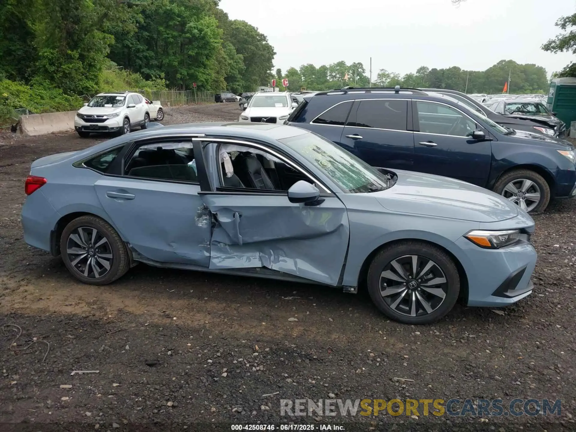 13 Photograph of a damaged car 2HGFE1F79RH316383 HONDA CIVIC 2024