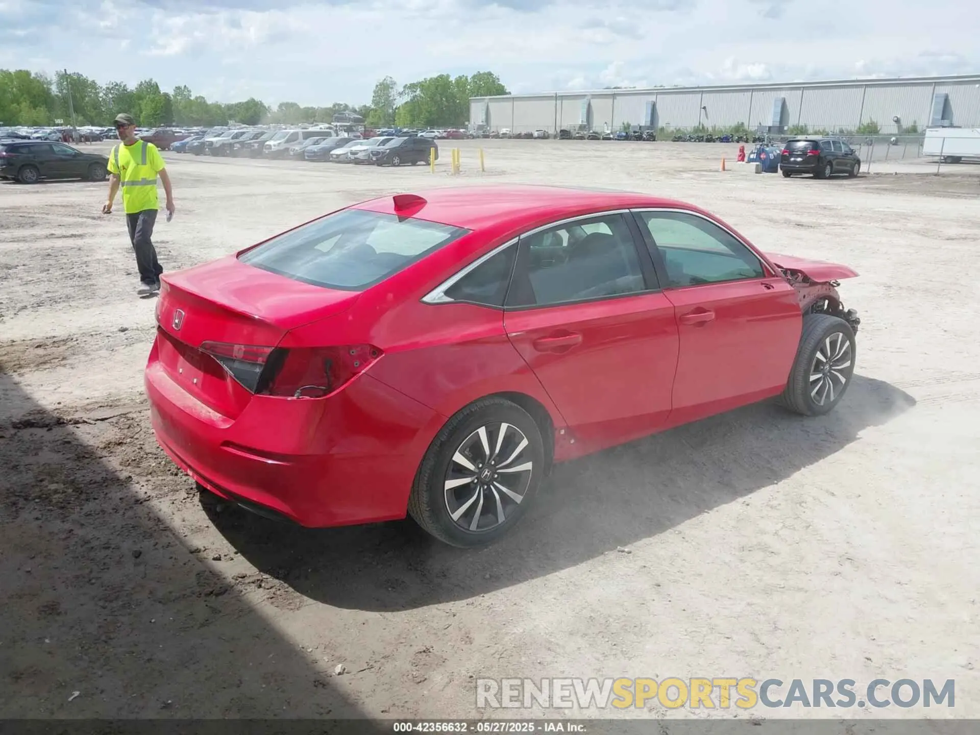 4 Photograph of a damaged car 2HGFE1F7XRH314027 HONDA CIVIC 2024