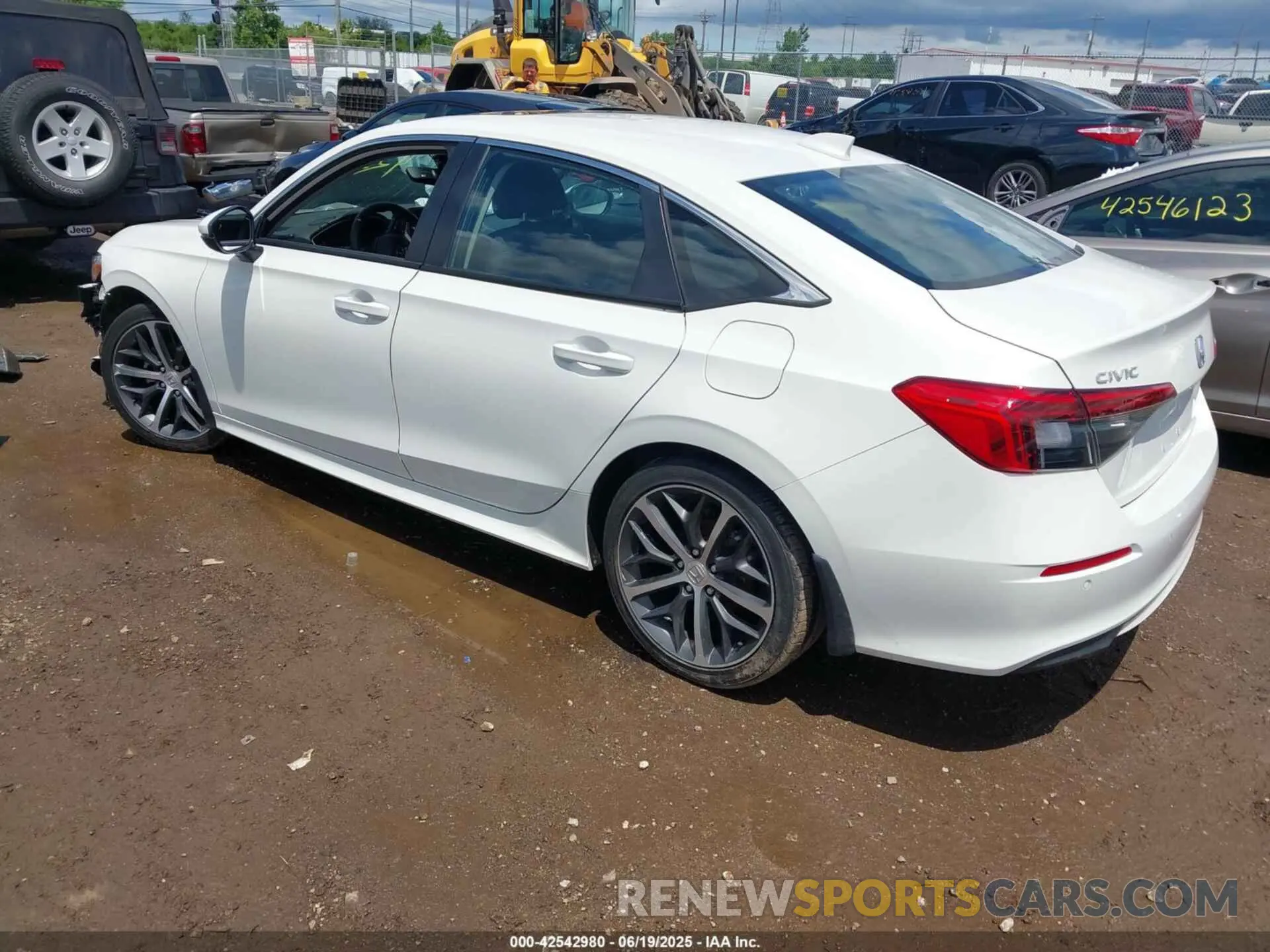 3 Photograph of a damaged car 2HGFE1F90RH324471 HONDA CIVIC 2024