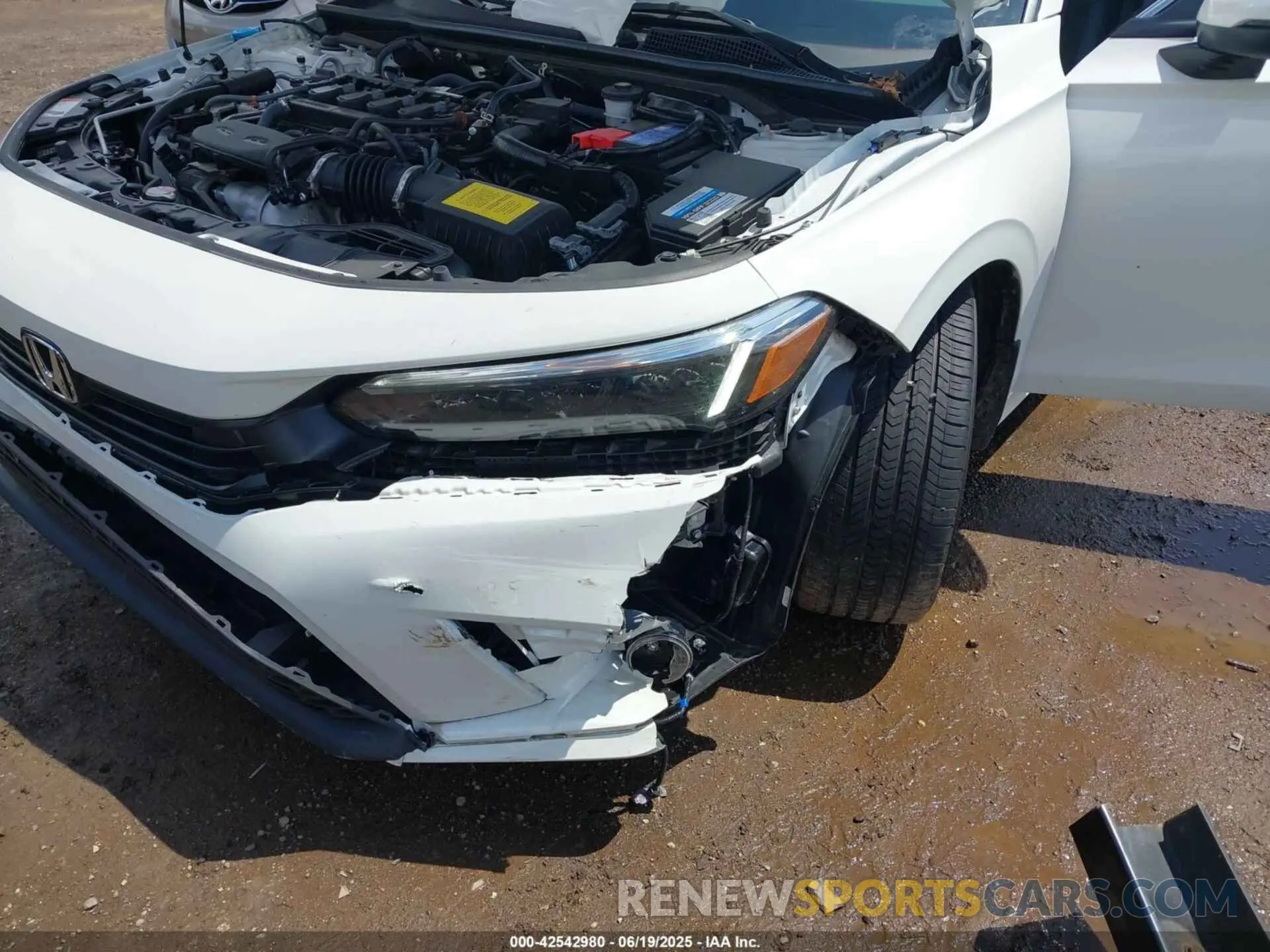 6 Photograph of a damaged car 2HGFE1F90RH324471 HONDA CIVIC 2024