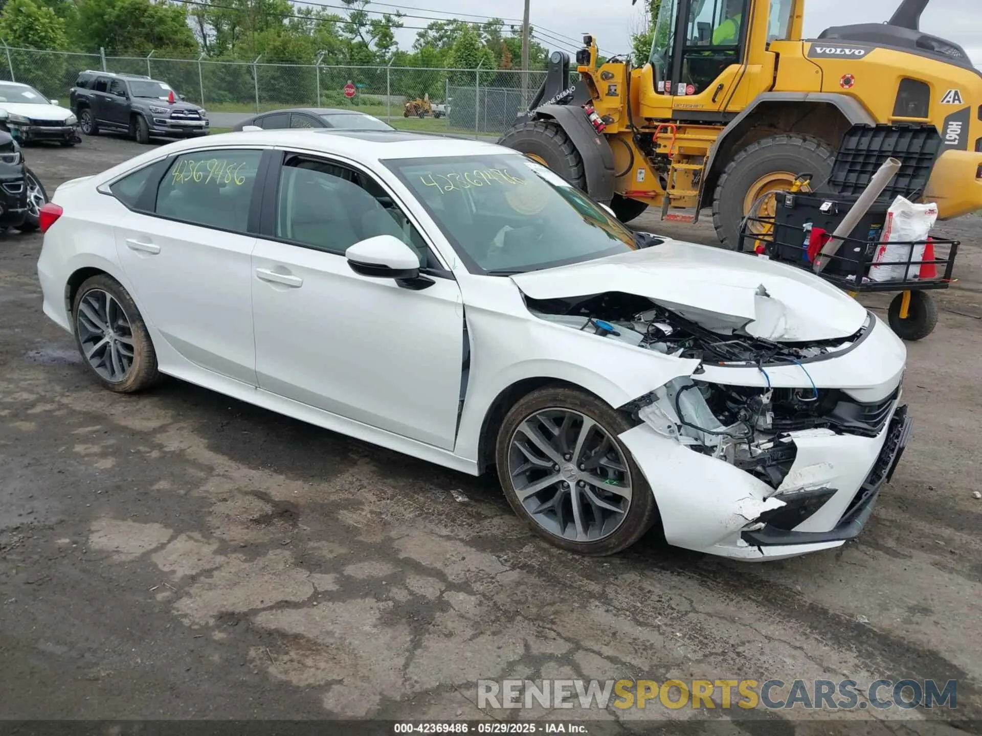1 Photograph of a damaged car 2HGFE1F92RH338792 HONDA CIVIC 2024