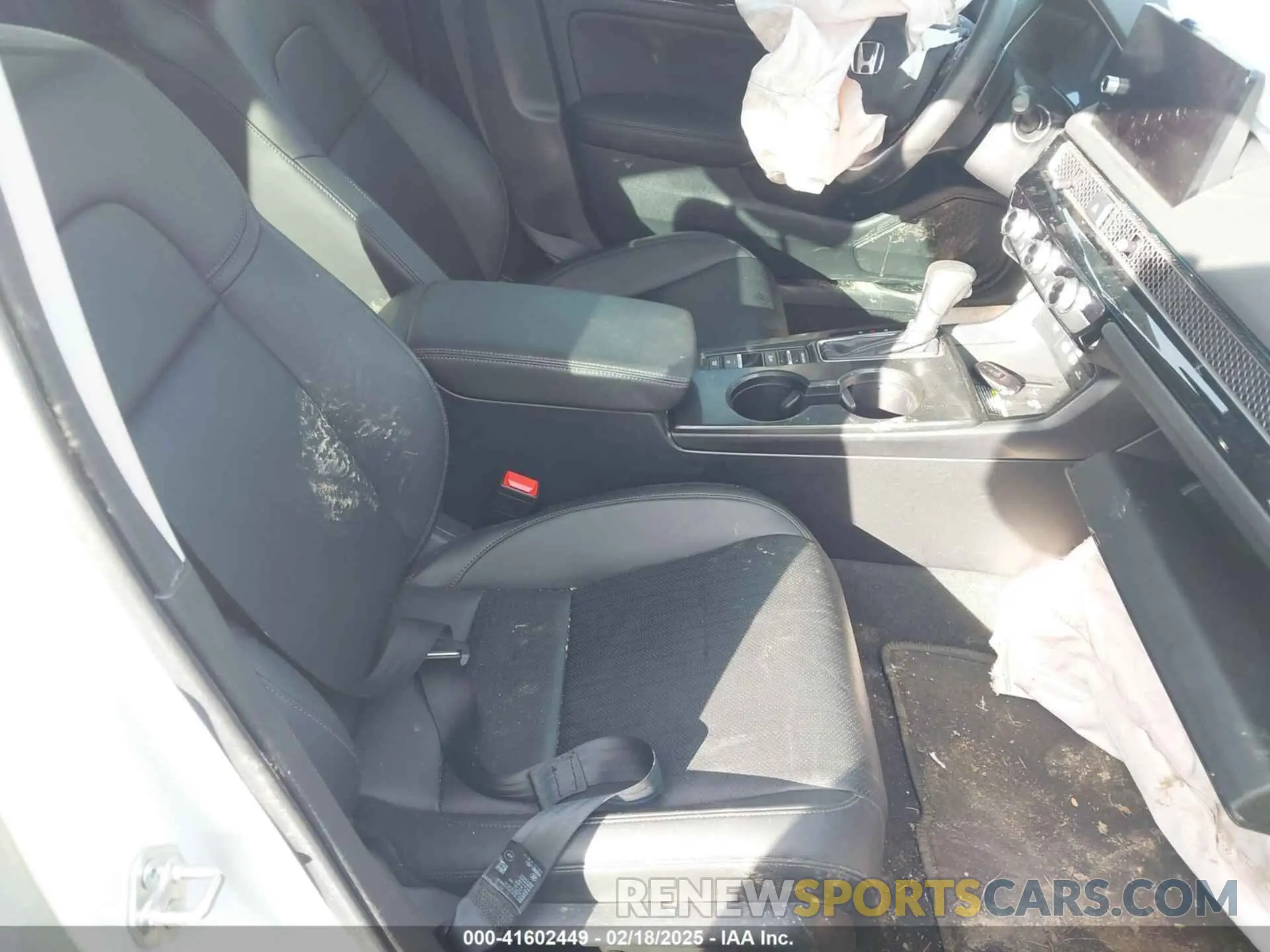 5 Photograph of a damaged car 2HGFE1F93RH328739 HONDA CIVIC 2024