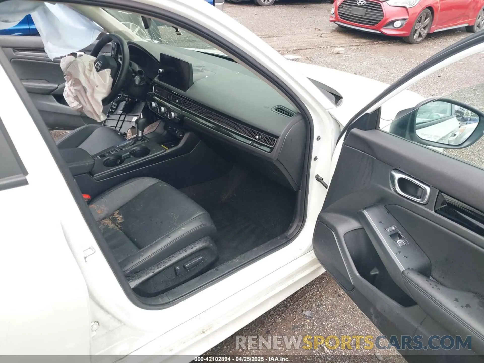 5 Photograph of a damaged car 2HGFE1F93RH341247 HONDA CIVIC 2024