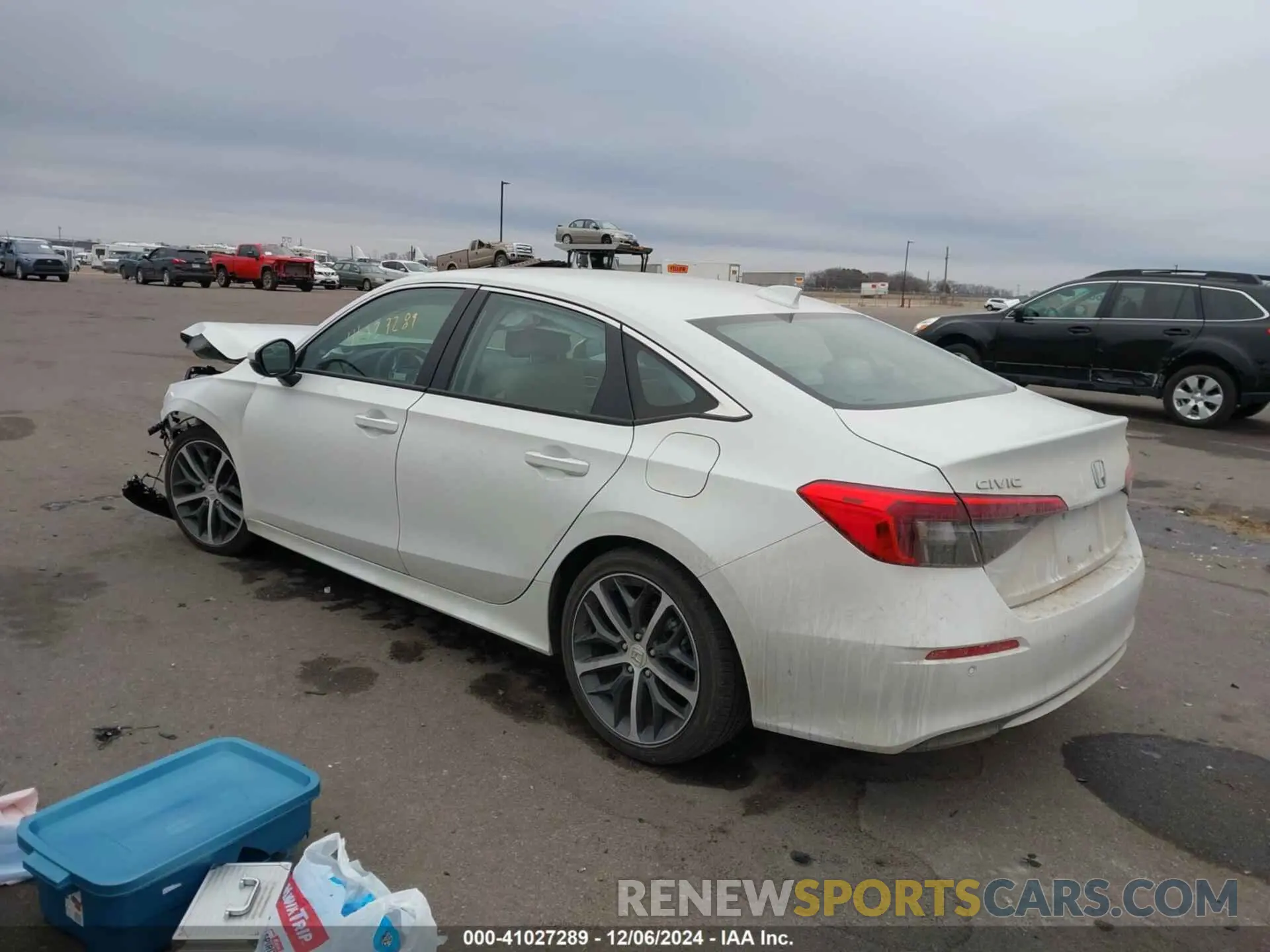 3 Photograph of a damaged car 2HGFE1F94RH306104 HONDA CIVIC 2024