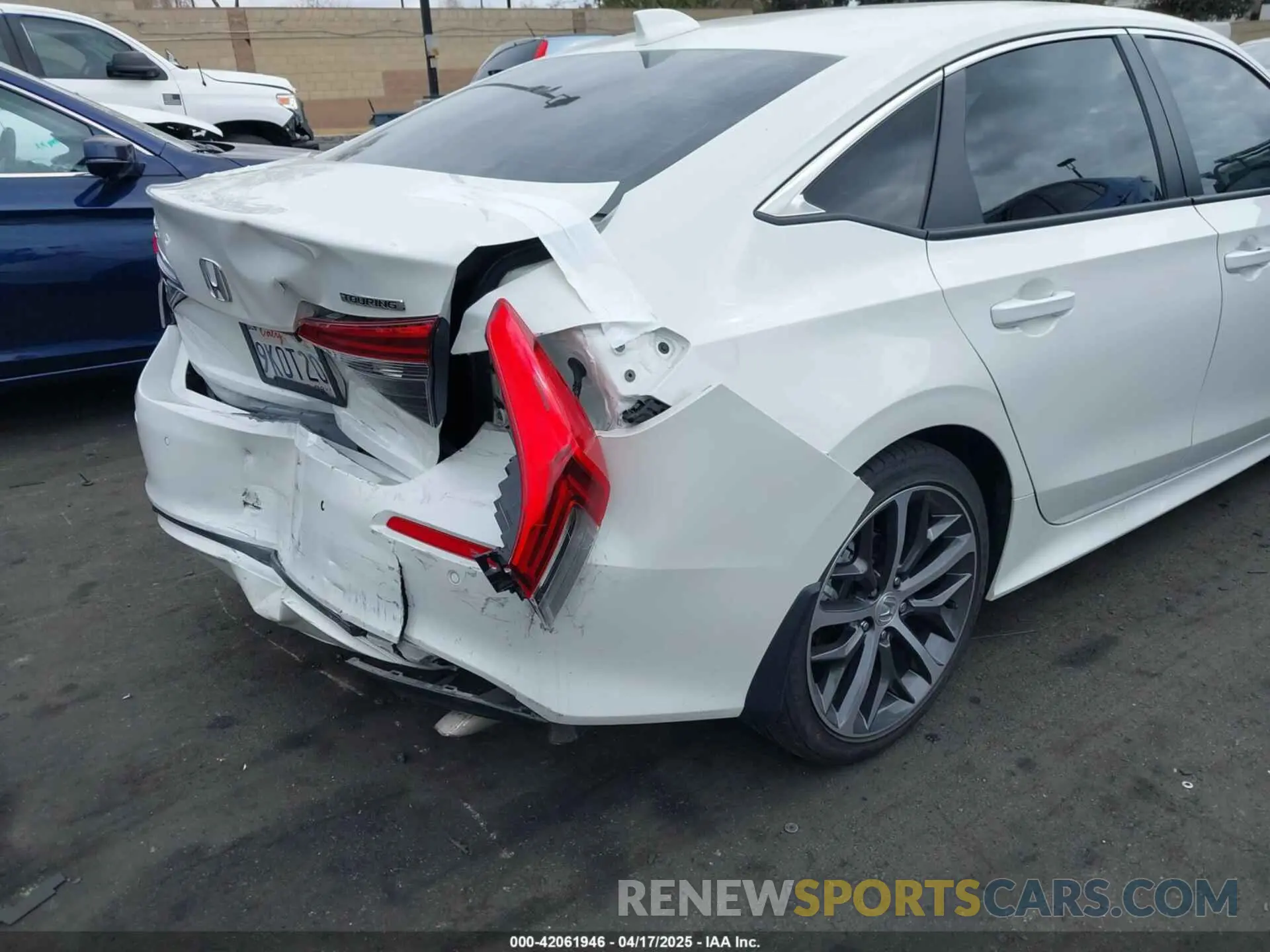18 Photograph of a damaged car 2HGFE1F94RH317586 HONDA CIVIC 2024