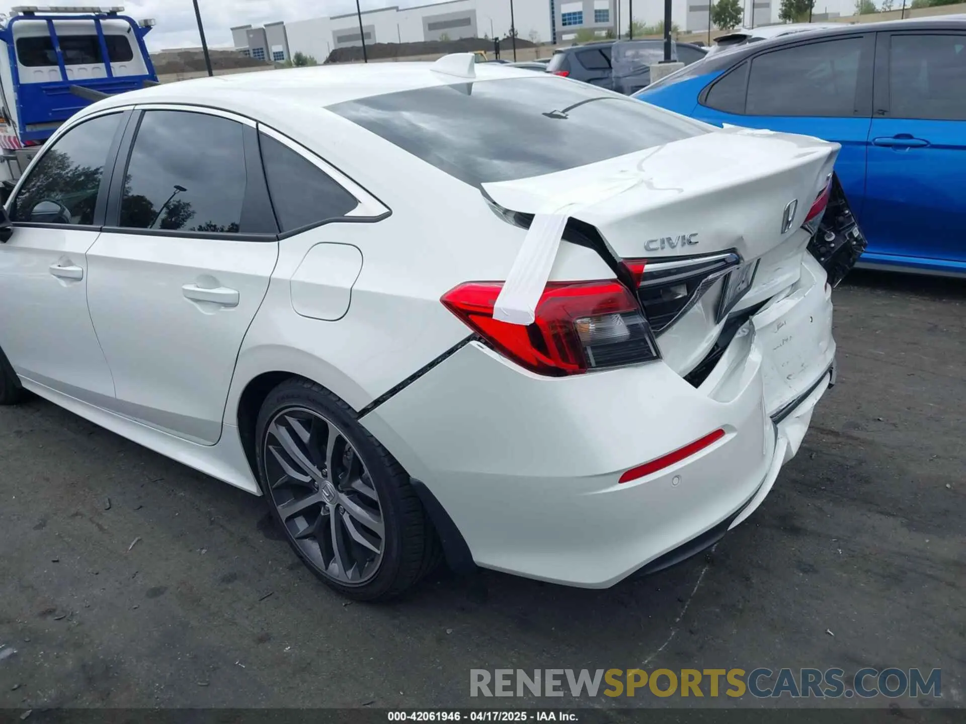 19 Photograph of a damaged car 2HGFE1F94RH317586 HONDA CIVIC 2024