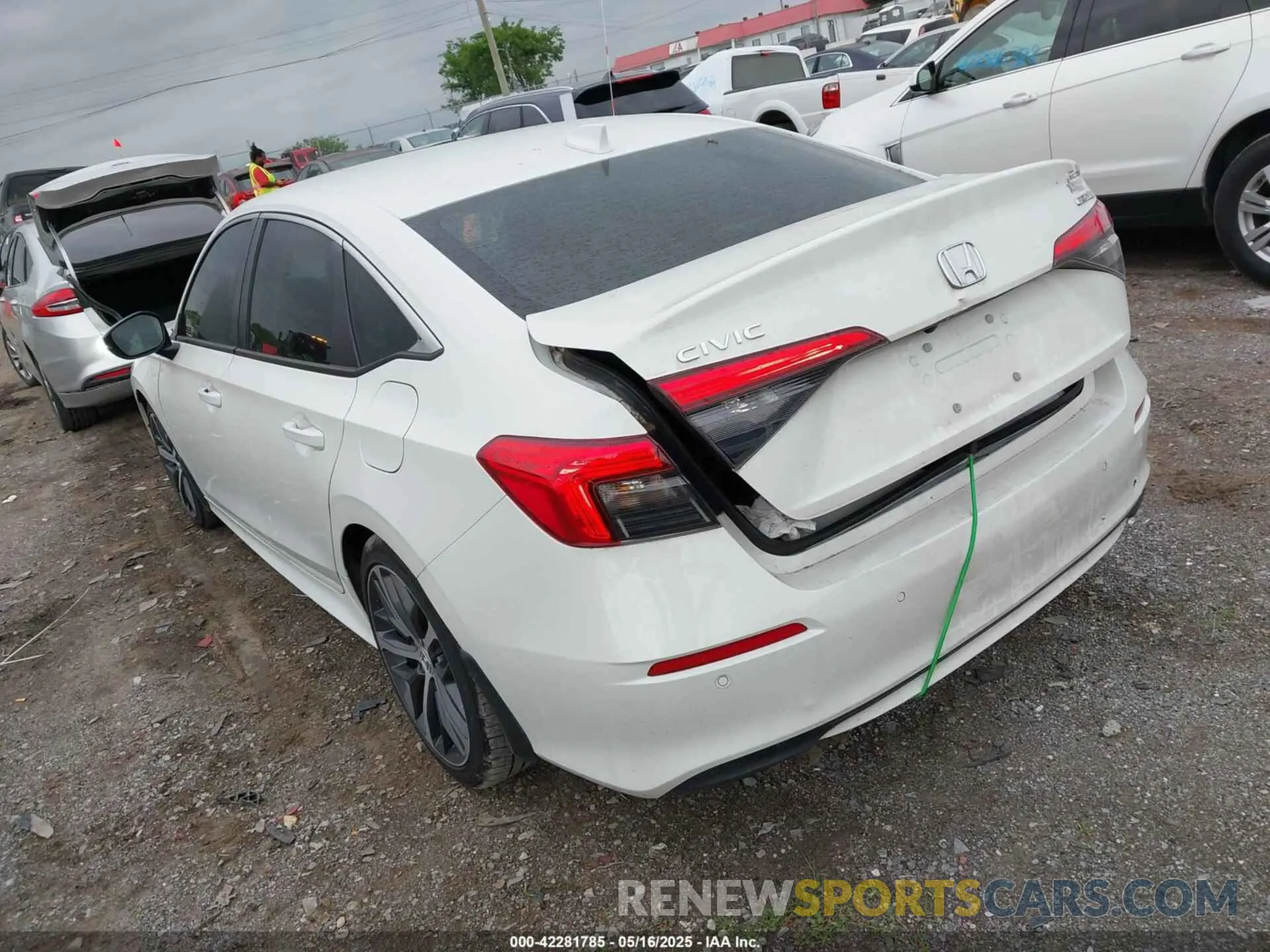 3 Photograph of a damaged car 2HGFE1F95RH319394 HONDA CIVIC 2024