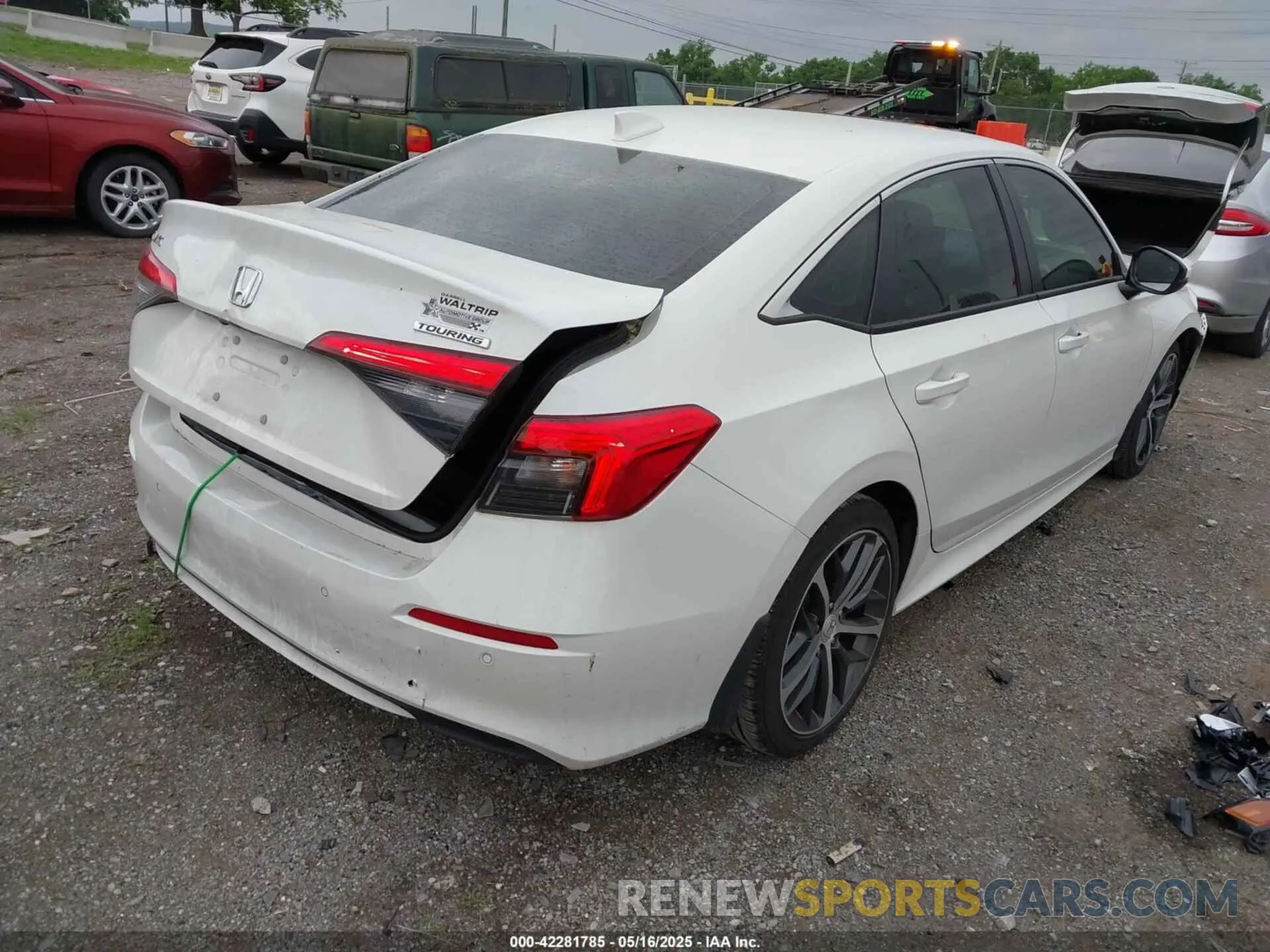 4 Photograph of a damaged car 2HGFE1F95RH319394 HONDA CIVIC 2024