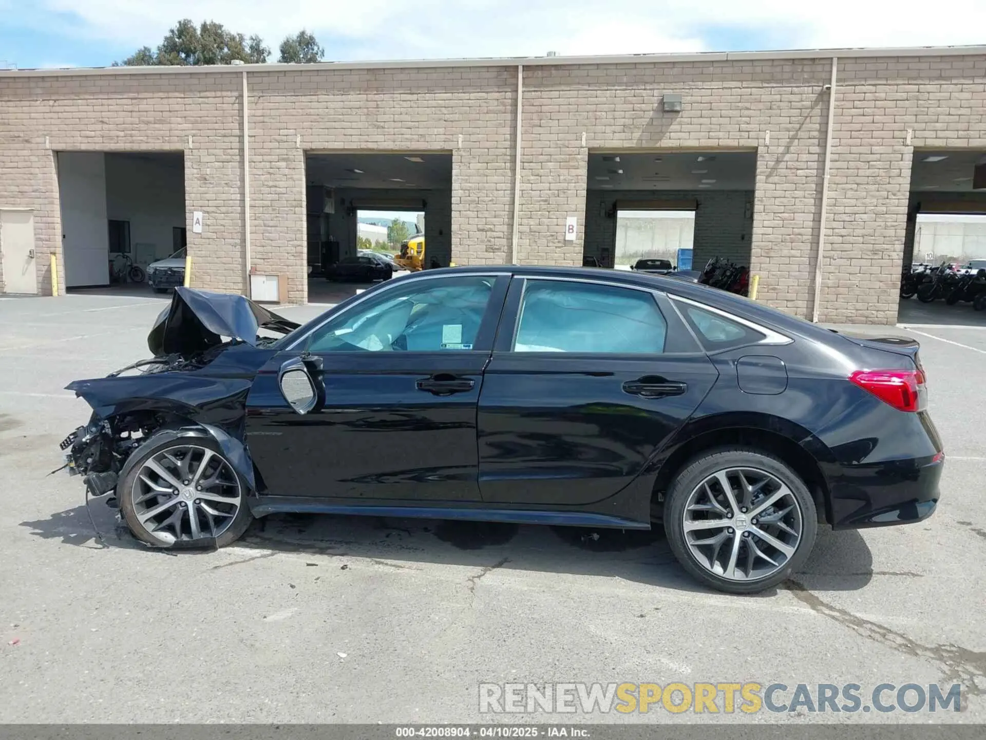 14 Photograph of a damaged car 2HGFE1F95RH321601 HONDA CIVIC 2024