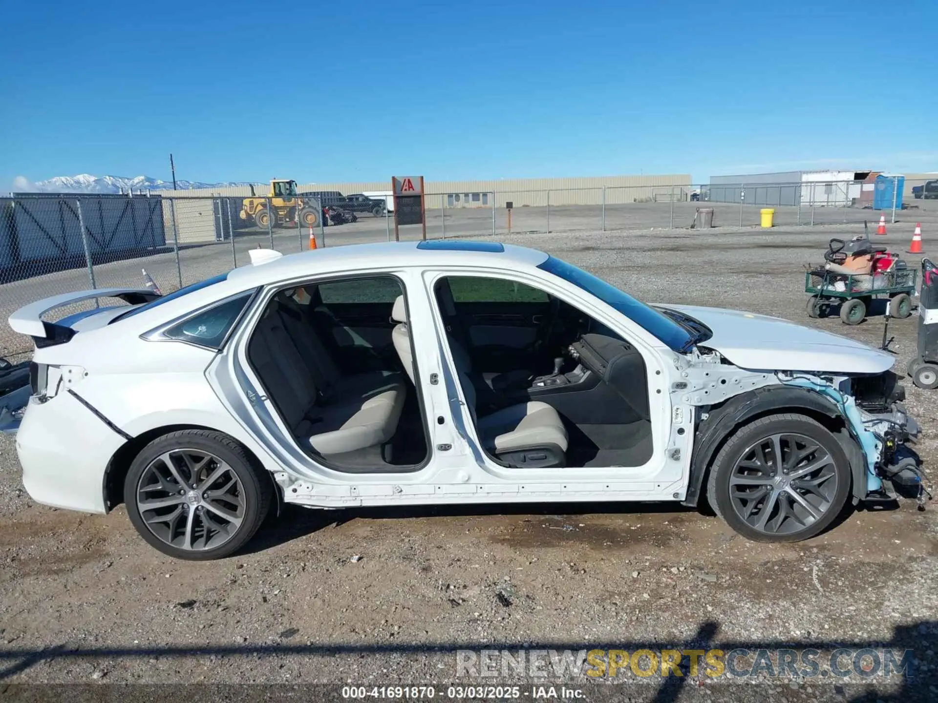 14 Photograph of a damaged car 2HGFE1F96RH307190 HONDA CIVIC 2024
