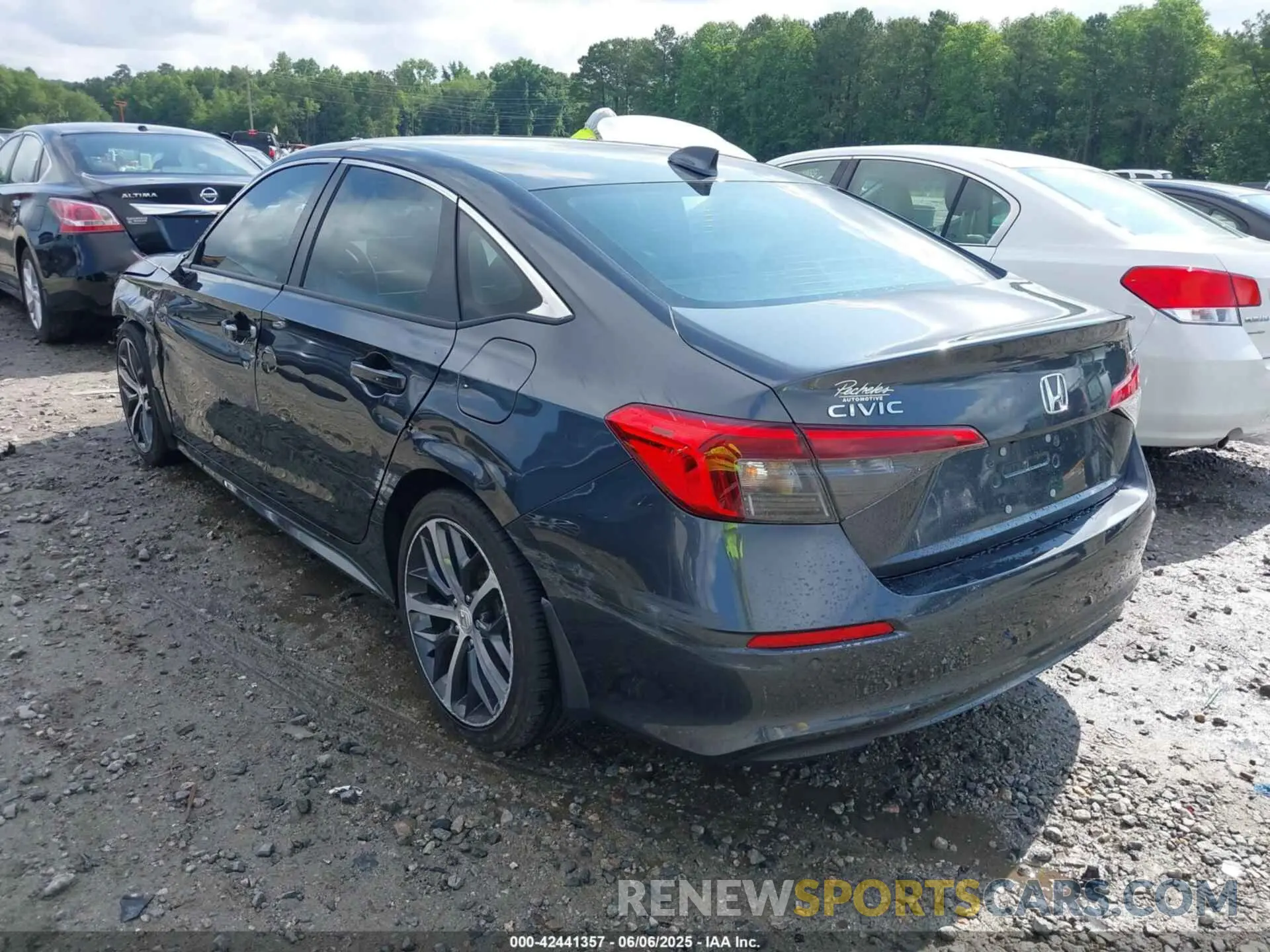 3 Photograph of a damaged car 2HGFE1F97RH315217 HONDA CIVIC 2024