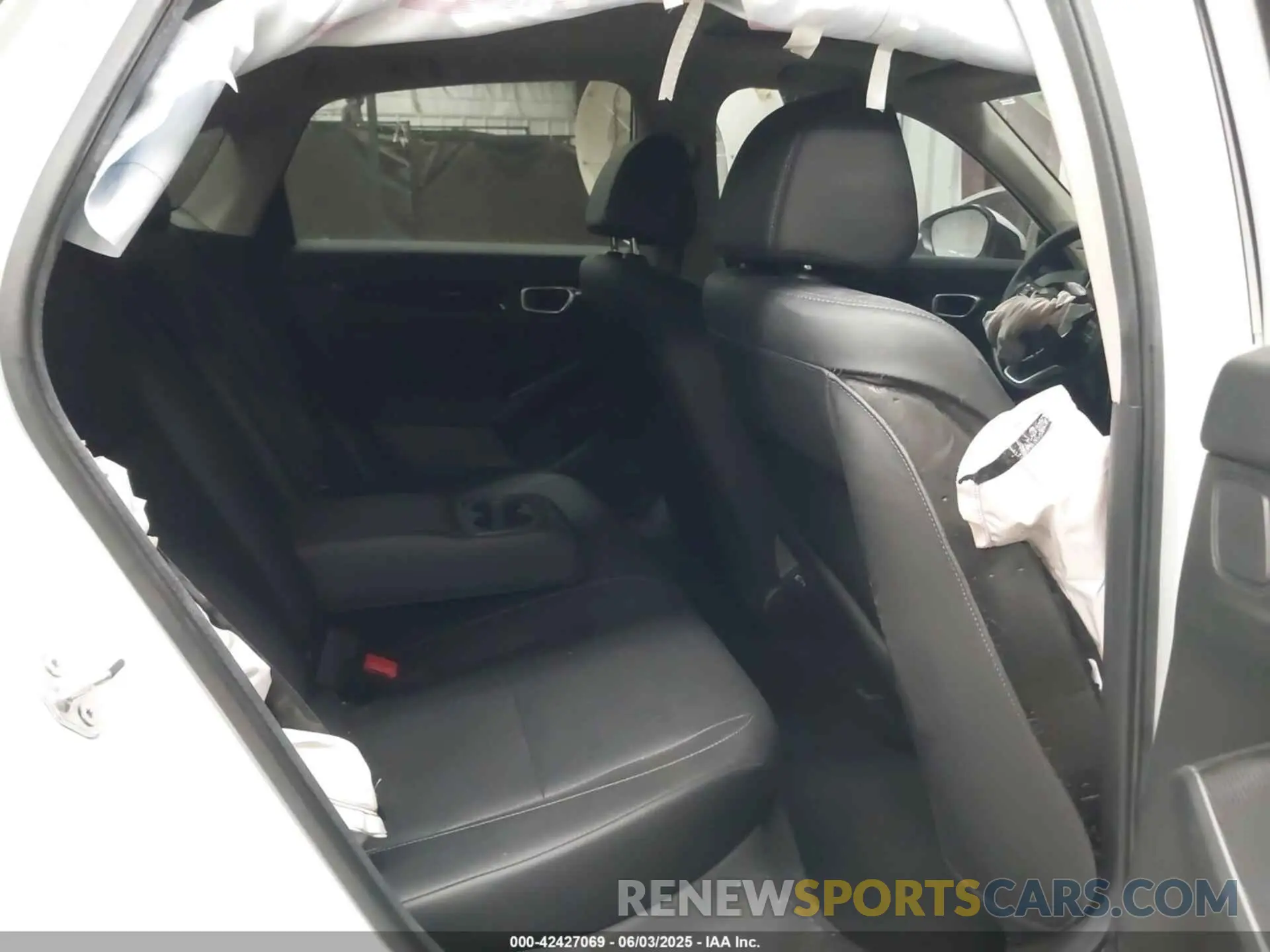 8 Photograph of a damaged car 2HGFE1F97RH335905 HONDA CIVIC 2024