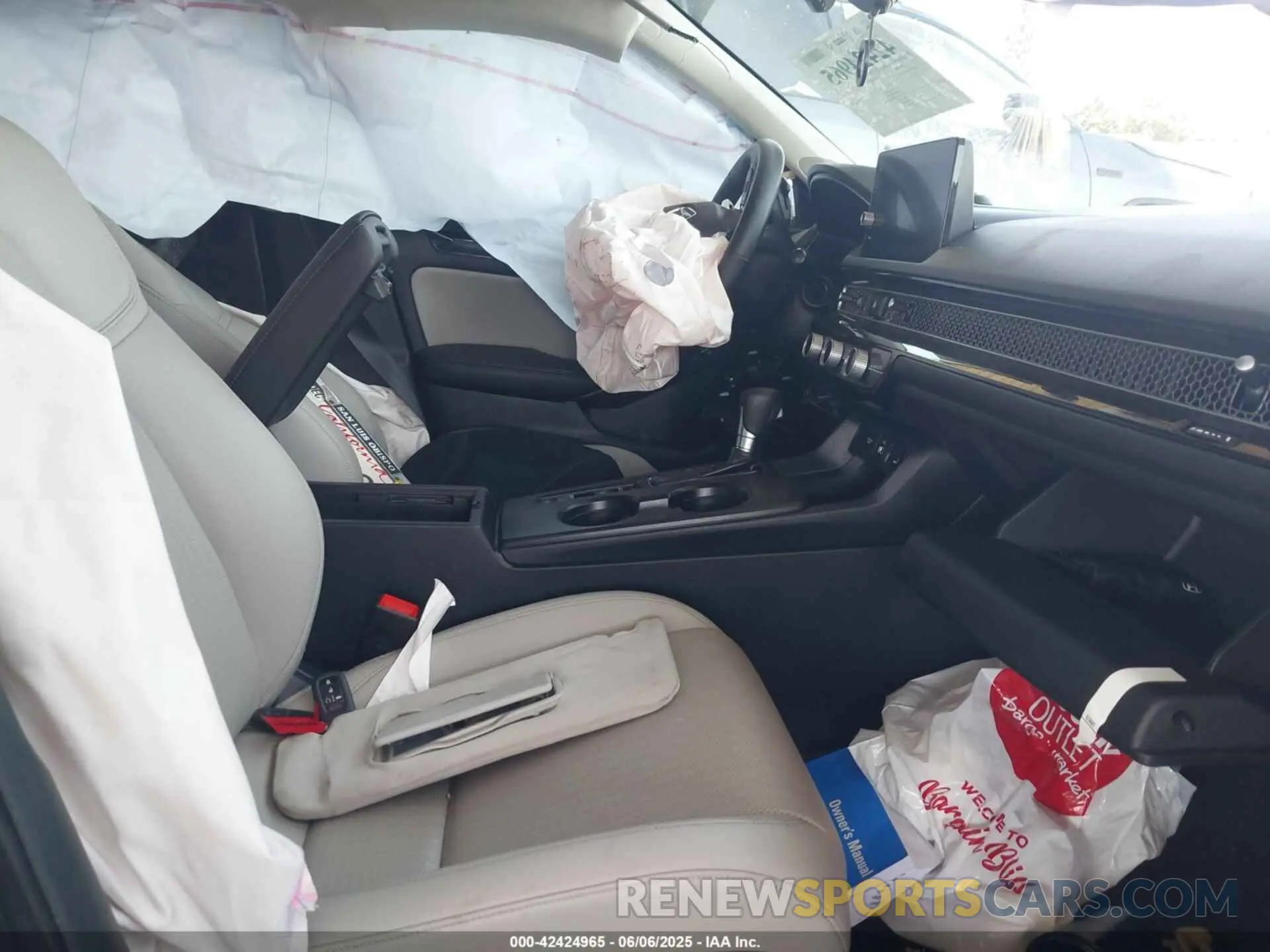 5 Photograph of a damaged car 2HGFE1F98RH312956 HONDA CIVIC 2024