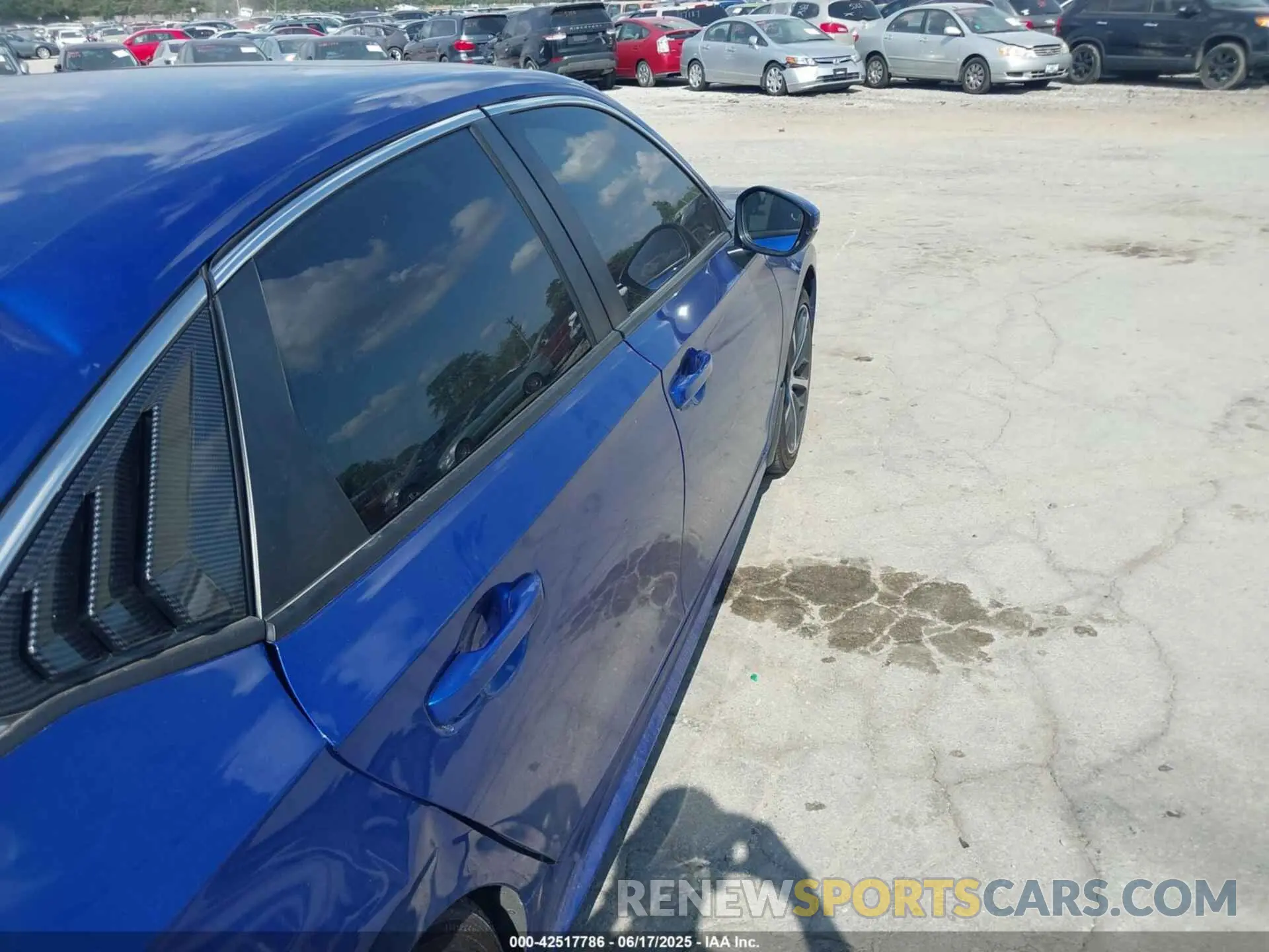 11 Photograph of a damaged car 2HGFE1F98RH329675 HONDA CIVIC 2024