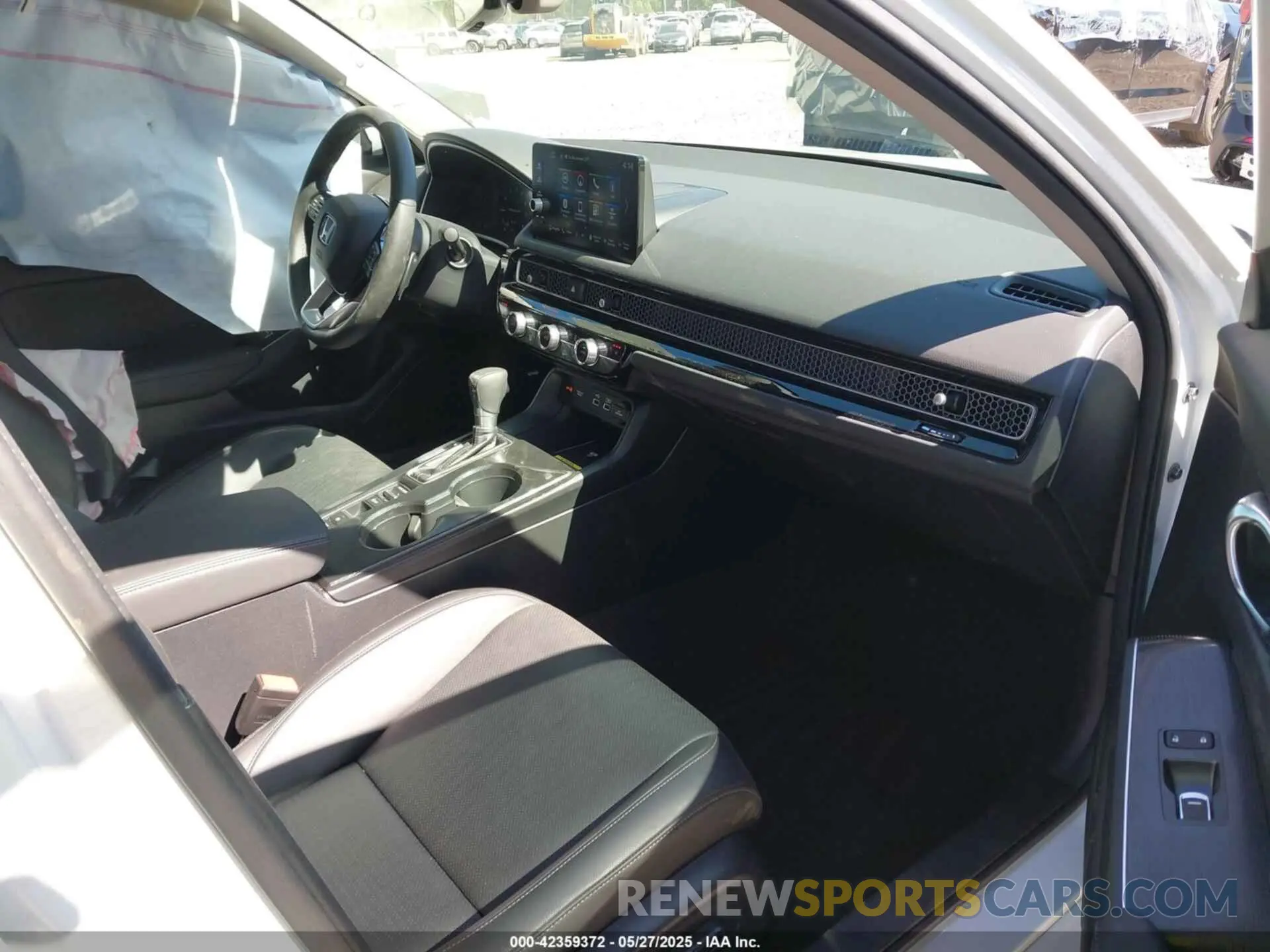 5 Photograph of a damaged car 2HGFE1F98RH339977 HONDA CIVIC 2024