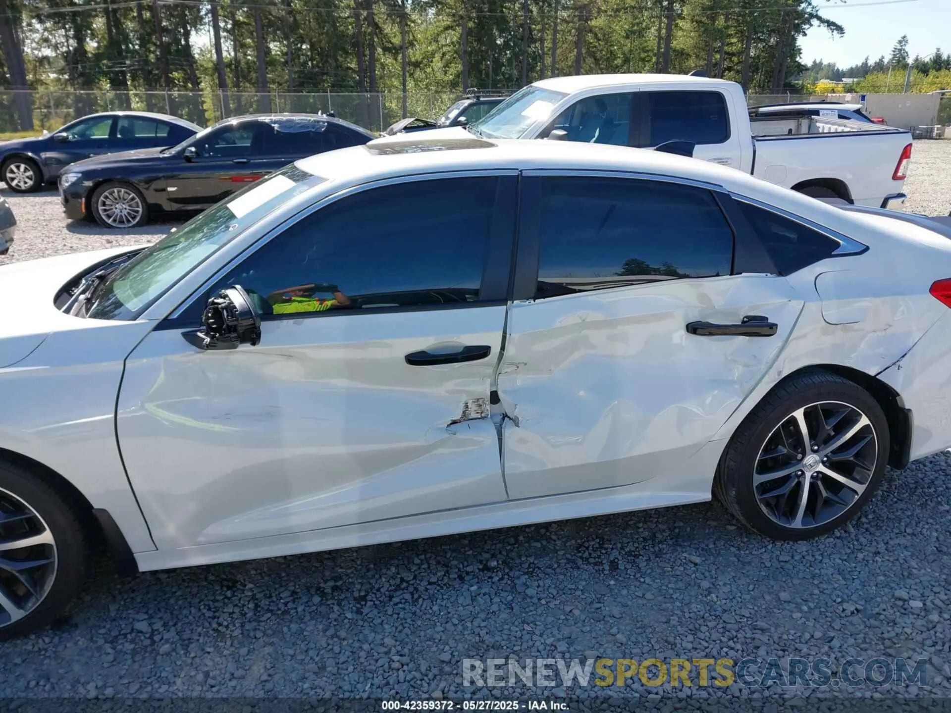 6 Photograph of a damaged car 2HGFE1F98RH339977 HONDA CIVIC 2024