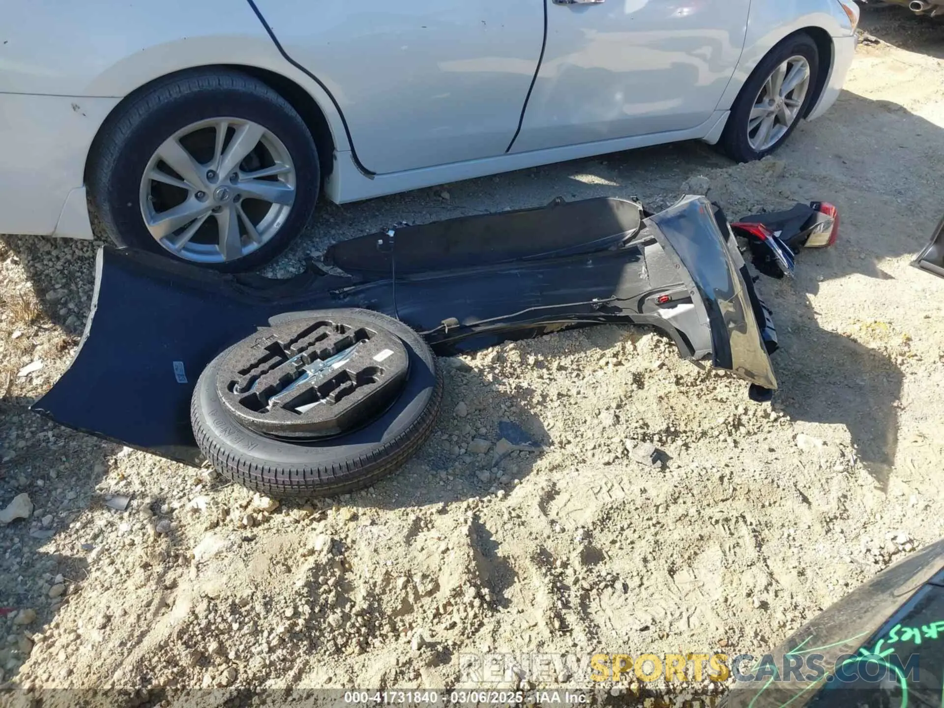 12 Photograph of a damaged car 2HGFE1F99RH315705 HONDA CIVIC 2024