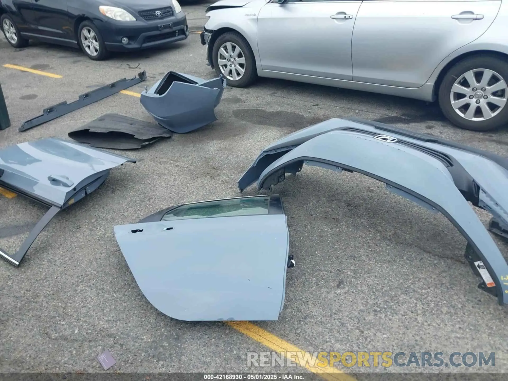 12 Photograph of a damaged car 2HGFE1F99RH320953 HONDA CIVIC 2024